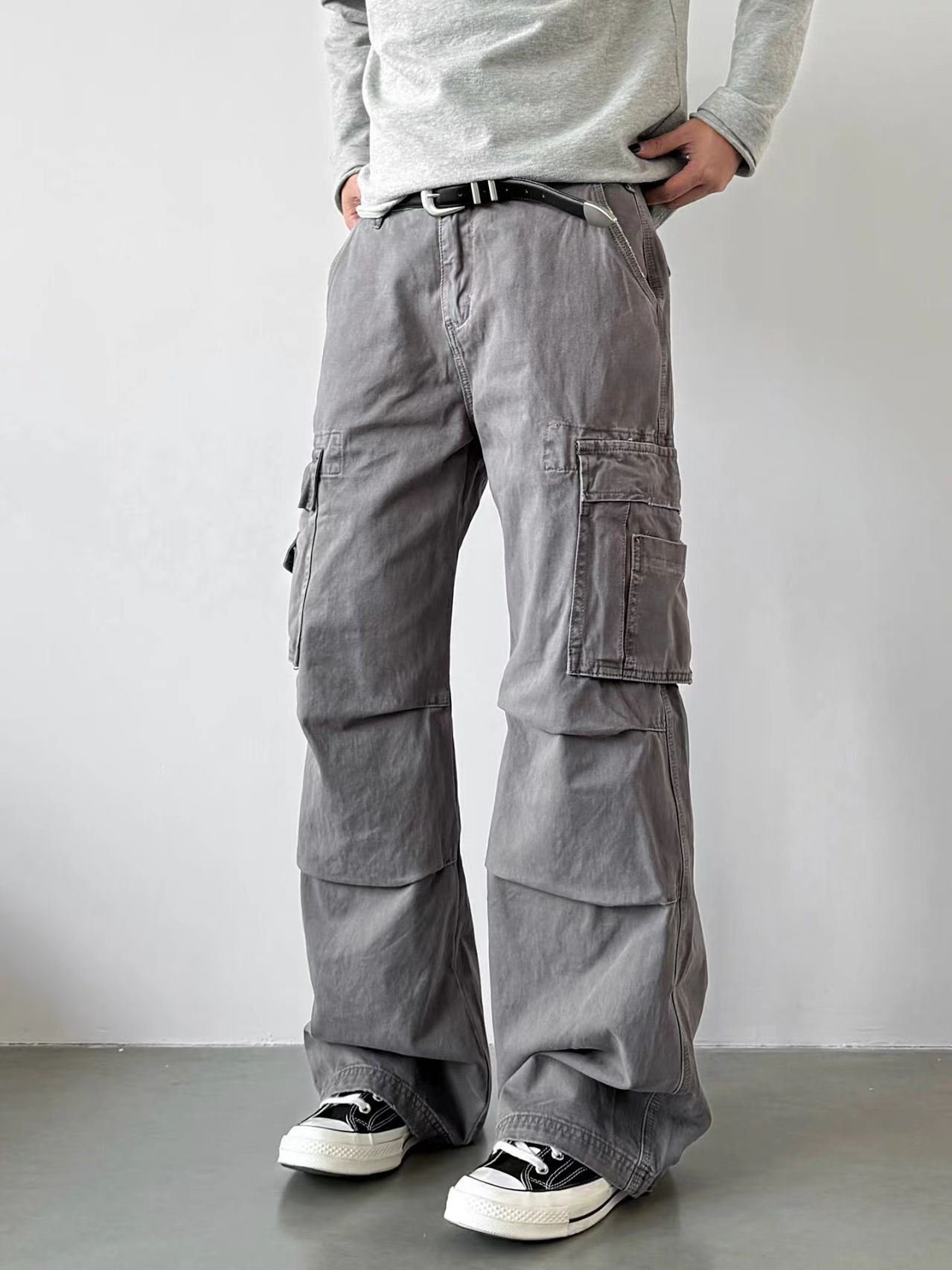 Other Loose-fitting, pleated straight-leg casual work pants Size US 33 - 3 Thumbnail