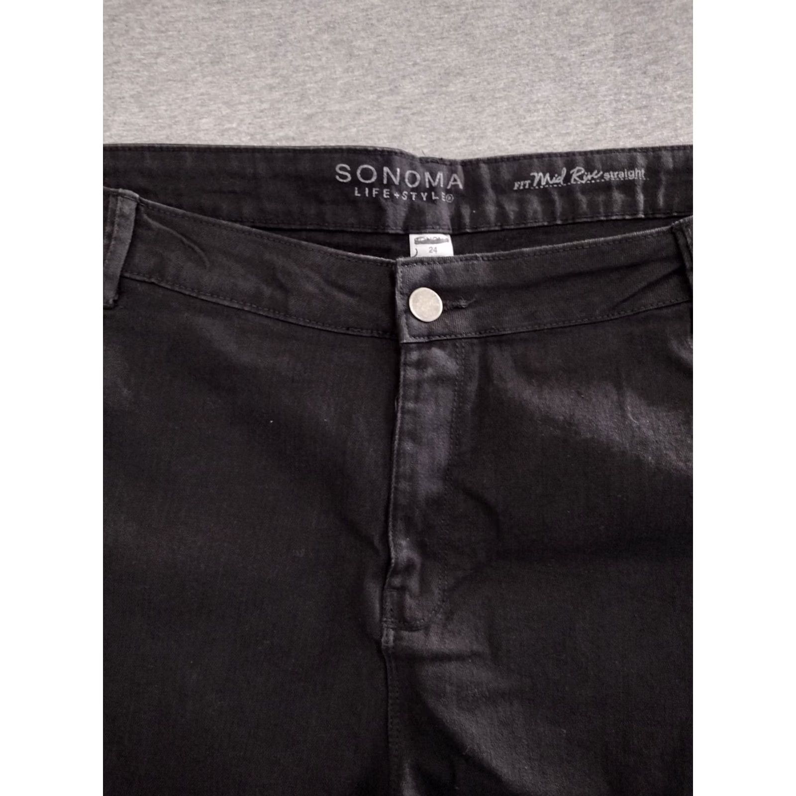 Vintage Sonoma Black Cotton Blend Bermuda Shorts Women's Size 24 Mid Rise Stretch Denim Casual Bermuda Pull Zip Front Pockets Size 30" / US 8 / IT 44 - 3 Thumbnail