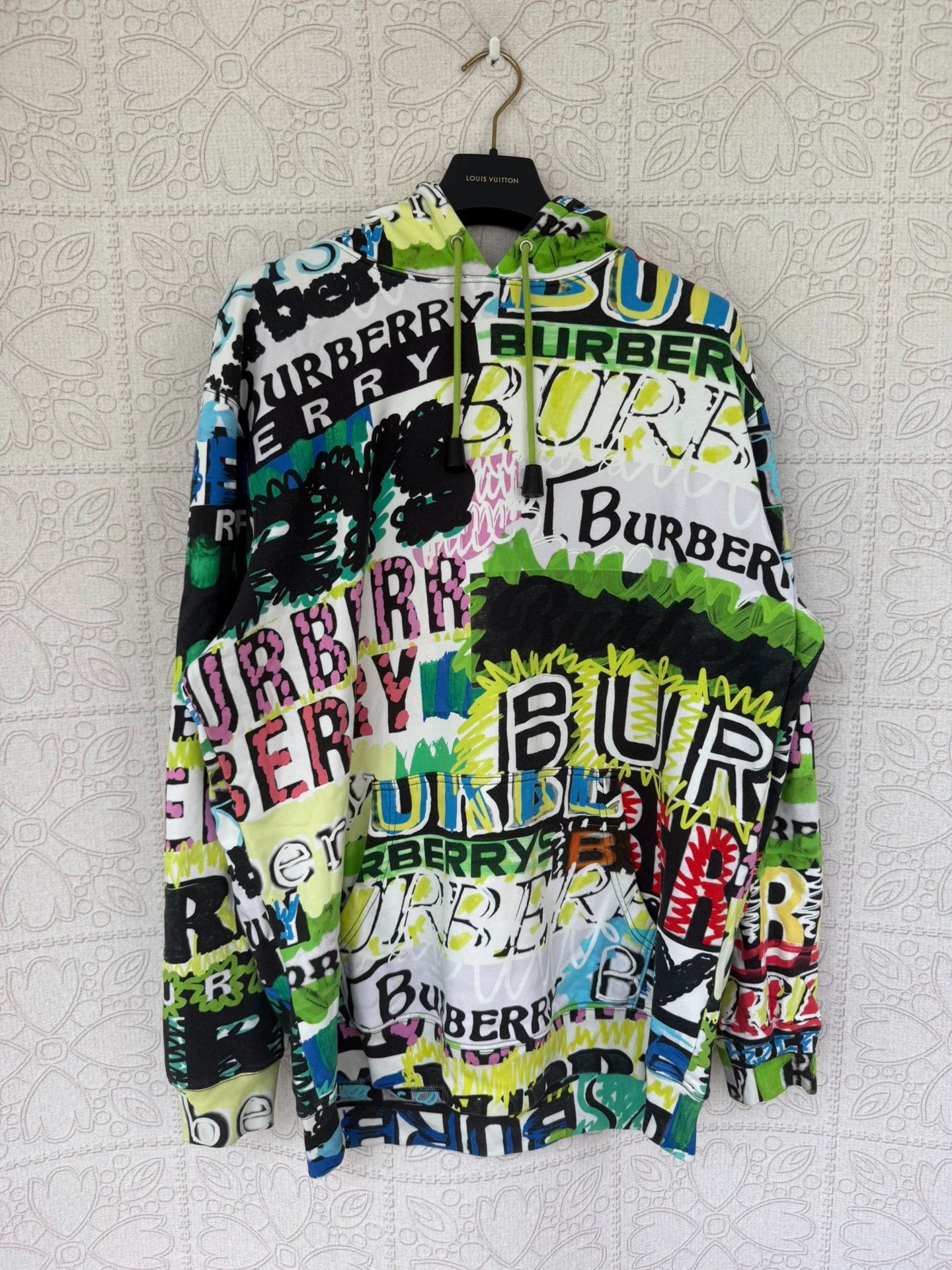 Burberry colorful burberry graphic print hoodie size L Size US L / EU 52-54 / 3 - 1 Thumbnail