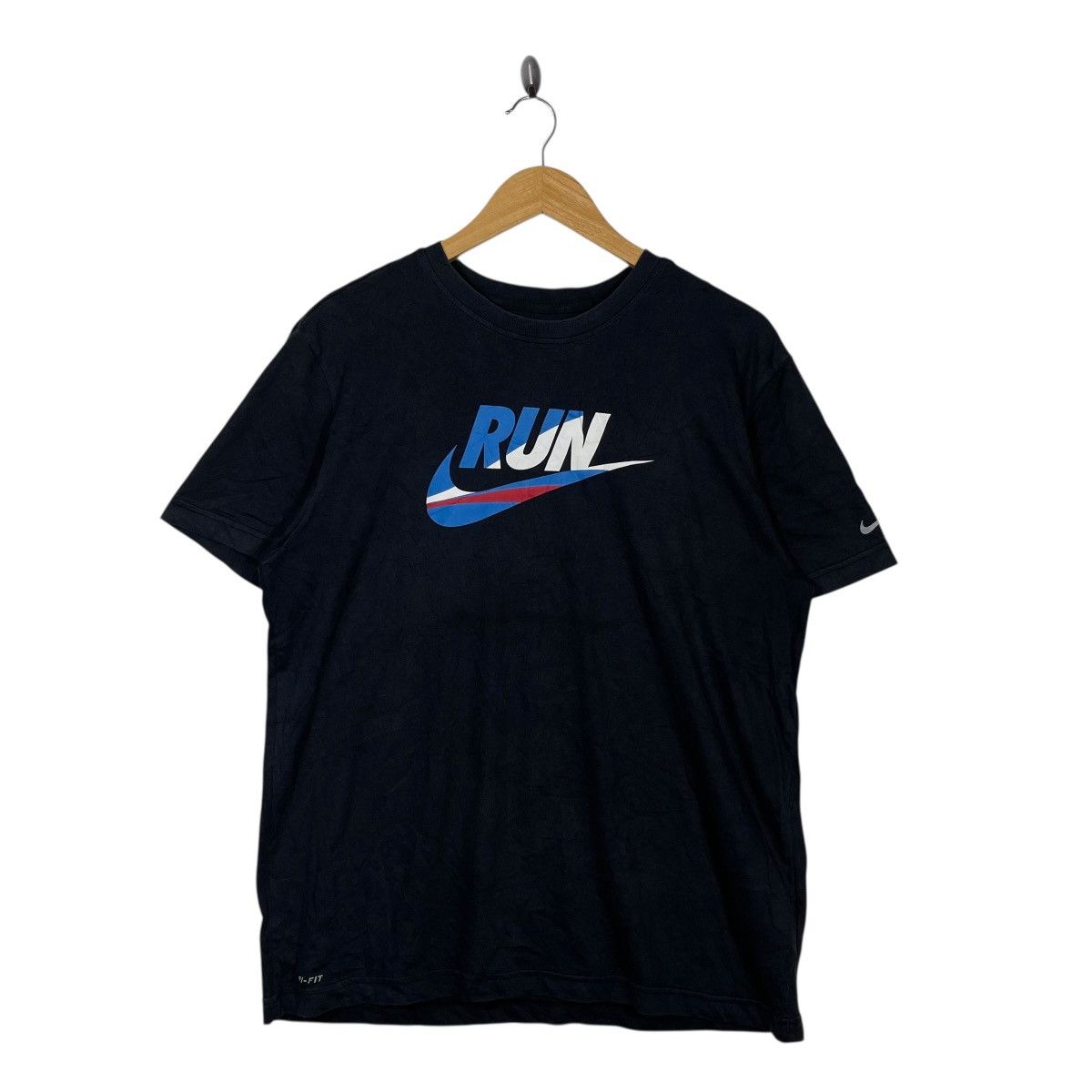 Nike Nike Dri-FIT RUN Graphic Swoosh Performance T-Shirt Black Size US XL / EU 56 / 4 - 1 Thumbnail