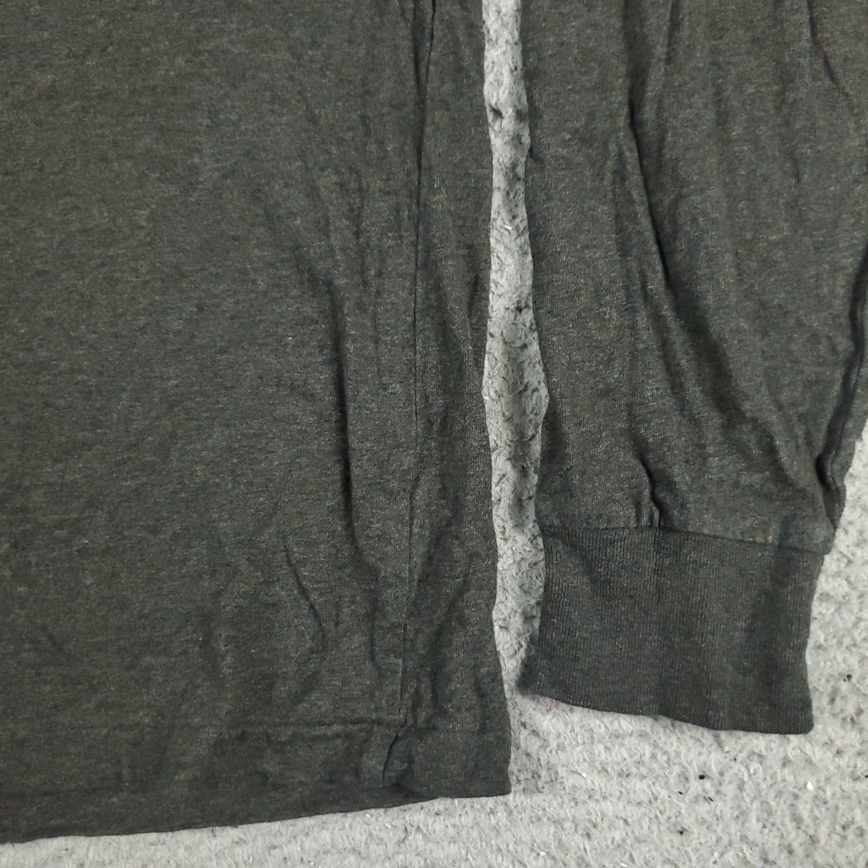 Polo Ralph Lauren Polo Ralph Lauren Long Sleeve T-Shirt Mens Medium Gray Casual Crew Neck Size US M / EU 48-50 / 2 - 5 Thumbnail