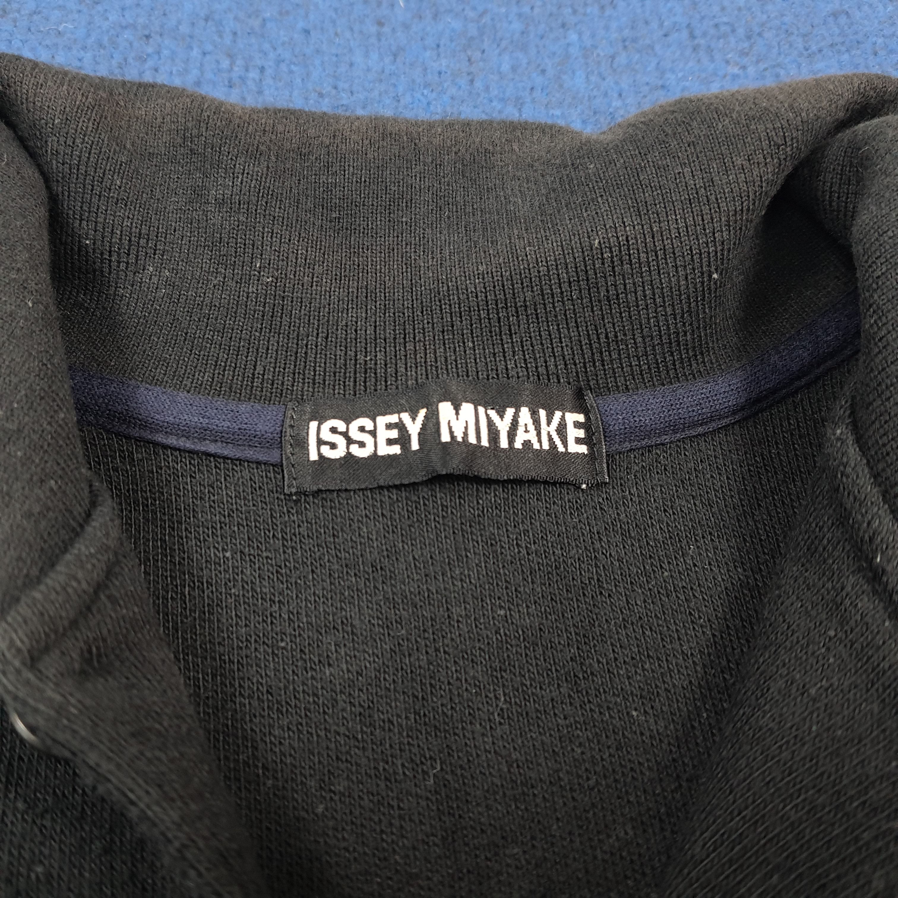 Issey Miyake Vintage Issey Miyake Drawstring Collar Sweatshirt C299N28 Size US L / EU 52-54 / 3 - 4 Thumbnail
