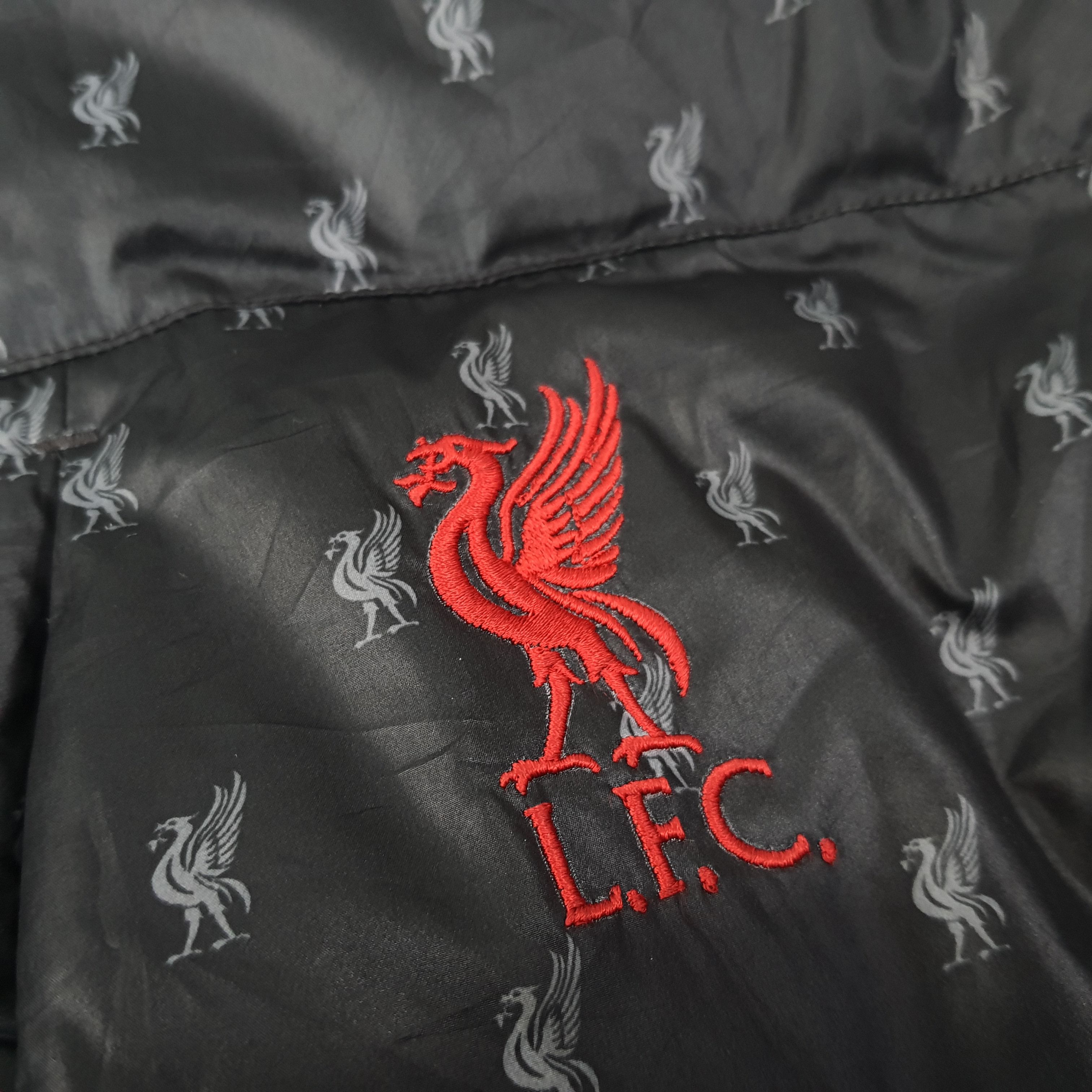 Adidas Vintage Adidas Liverpool F.C Puffer Jacket C262N5 Size US L / EU 52-54 / 3 - 6 Thumbnail