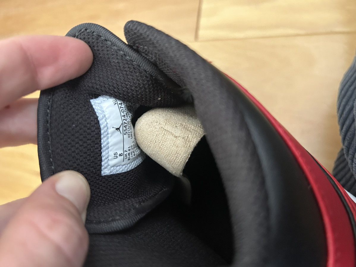 Jordan Brand × Nike Jordan 1 mid “banned” Size US 8 / EU 41 - 6 Thumbnail