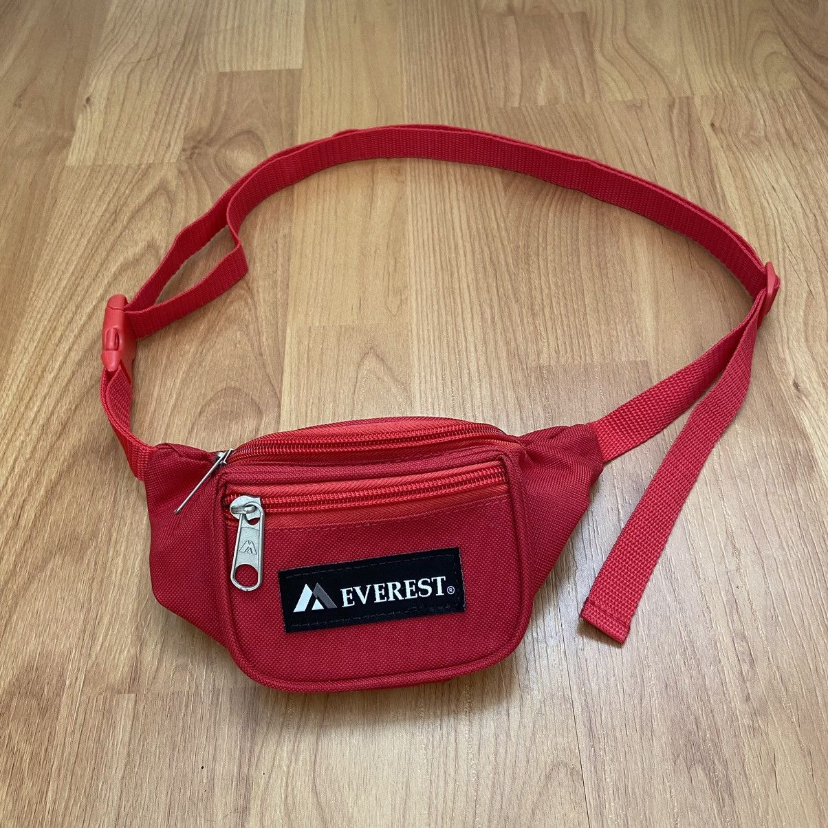 Vintage Everest Logo Mini Red Fanny Pack Size ONE SIZE - 1 Thumbnail