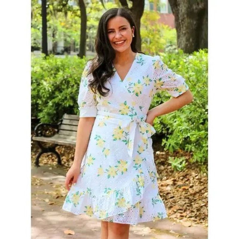 Other Draper James Reba Wrap Dress Floral Eyelet Magnolia sz 6 Size M / US 6-8 / IT 42-44 - 2 Thumbnail