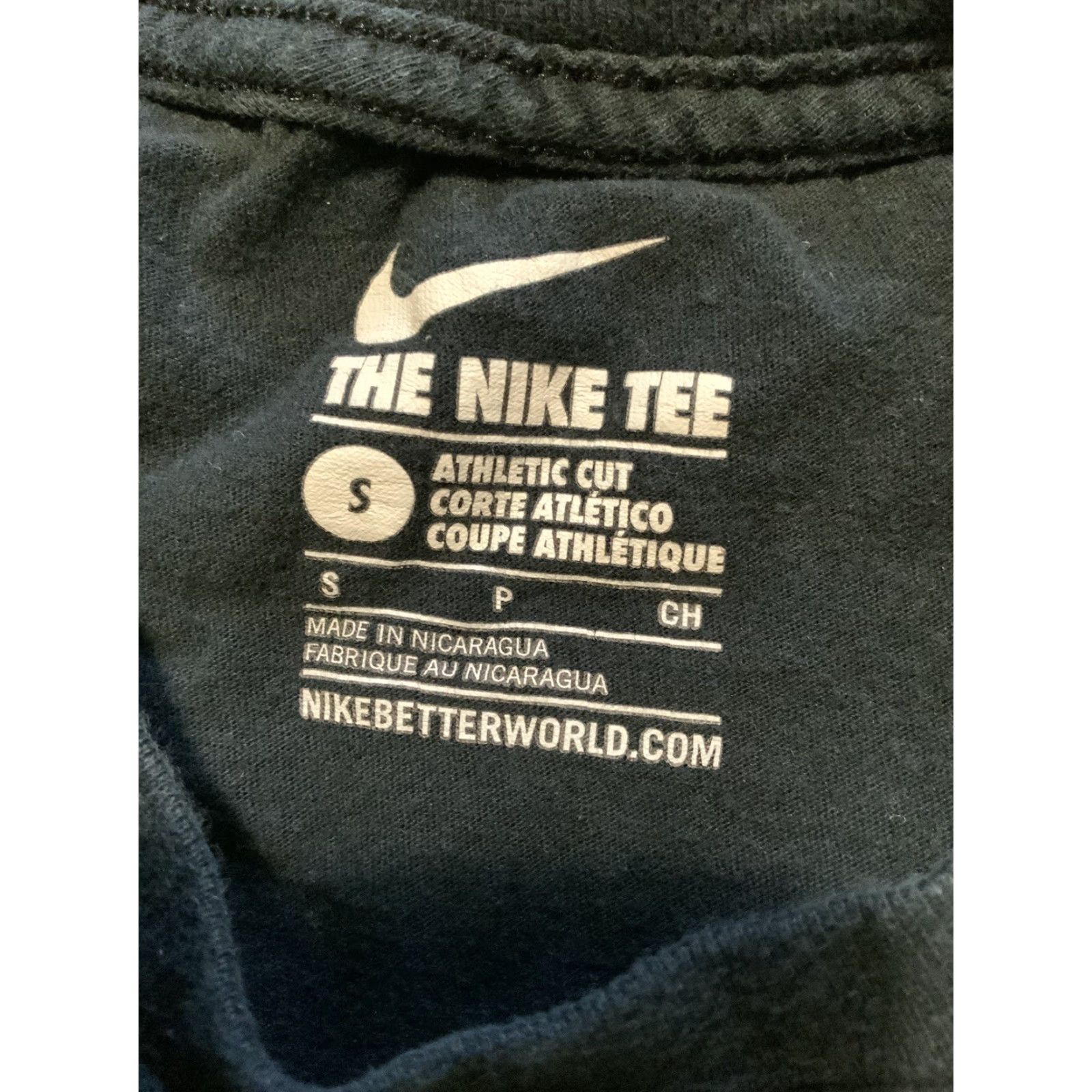 Nike VINTAGE Nike Athletic Cut Portland City Skyline Swoosh Black Graphic S/S T-Shirt Sz. S Mens Size US S / EU 44-46 / 1 - 5 Thumbnail