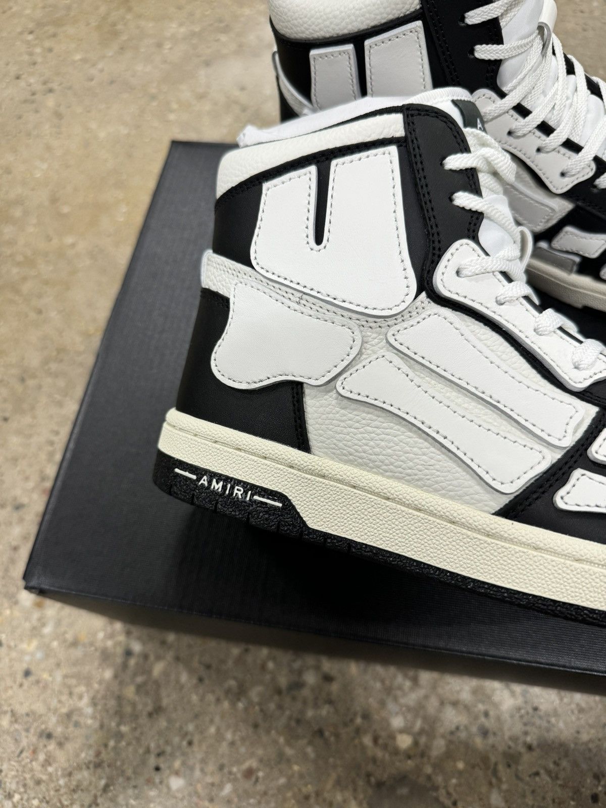 Amiri Amiri Skeleton High Top Sneaker NEW 790$ Size US 7 / EU 40 - 2 Thumbnail