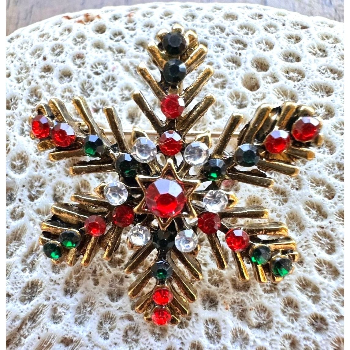 Handmade Christmas Snowflake Brooch Pin Star Red Green Crystal Accent Size ONE SIZE - 11 Thumbnail