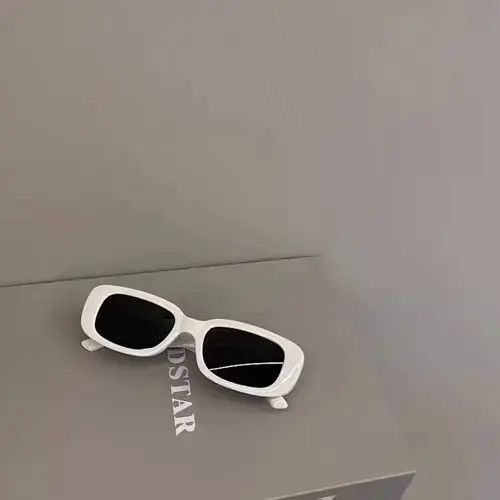 Other Vintage black sunglasses Size ONE SIZE - 2 Thumbnail