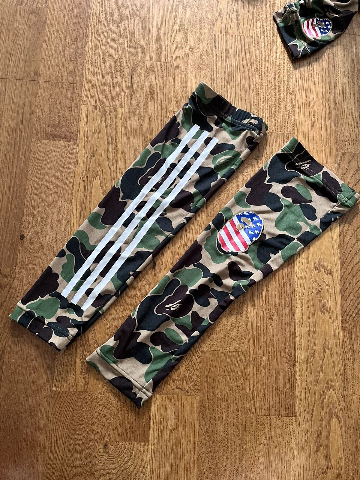 Adidas × Bape Bape x Adidas Sleeves Size 32 - 2 Thumbnail