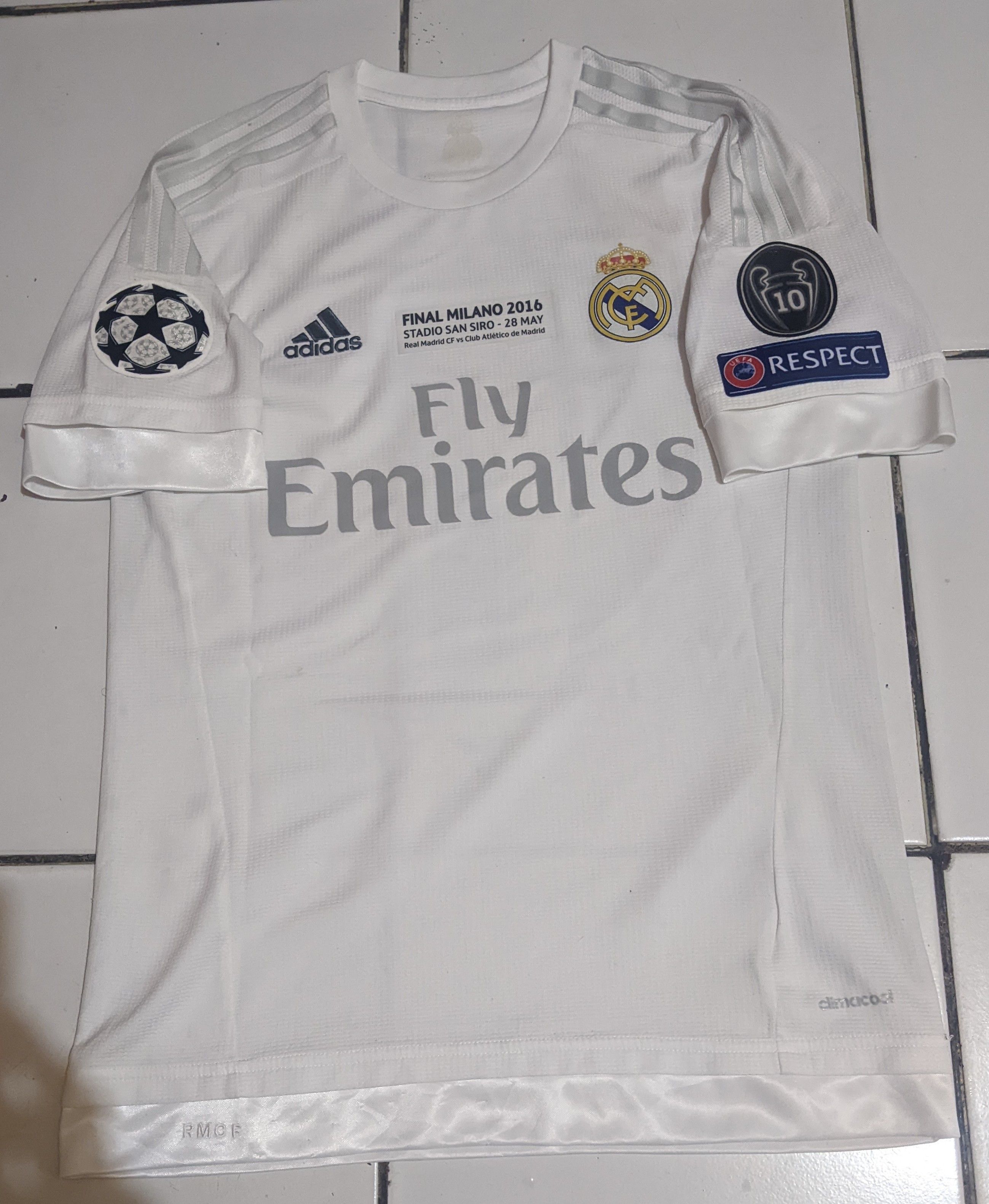 Adidas Real Madrid Final Milano 2016 Jersey Cristiano Ronaldo 7 Size US M / EU 48-50 / 2 - 1 Thumbnail