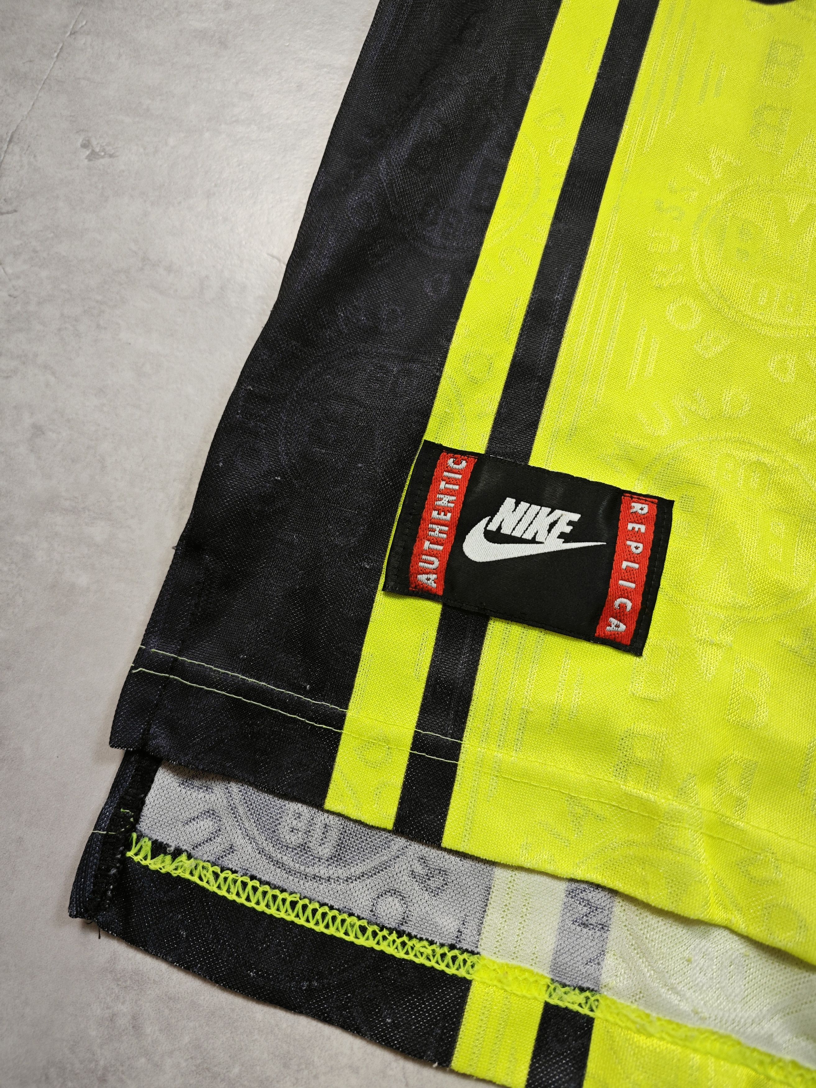 Nike Nike Borussia 1996 Size US XL / EU 56 / 4 - 4 Thumbnail
