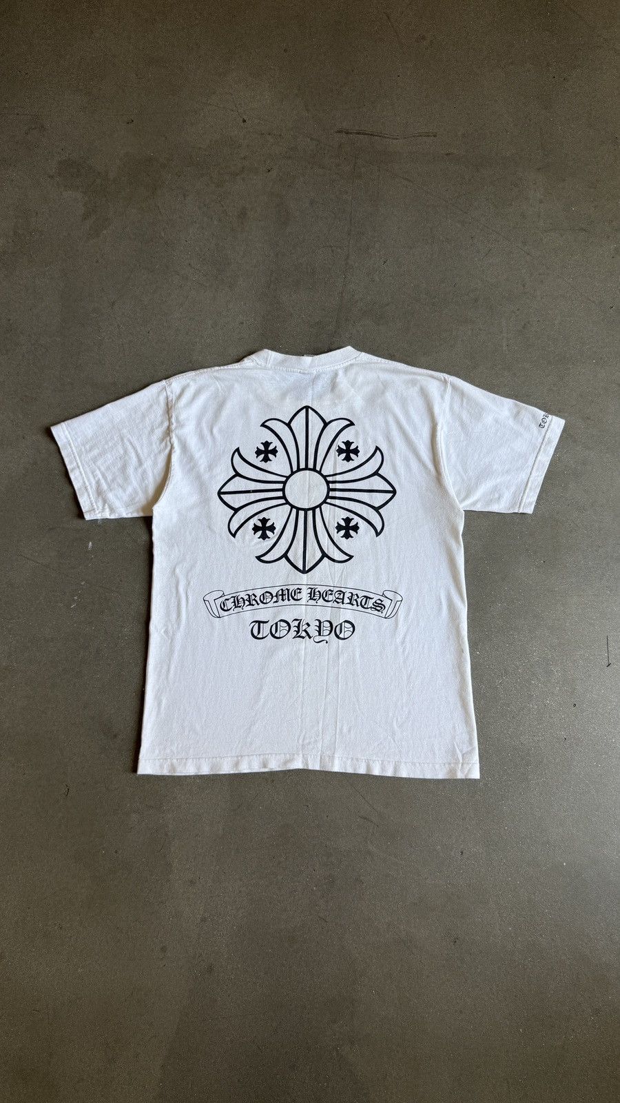 トップス Chromehearts off-white Off-White x Chrome Hearts Tee (Beijing Edition) Black XL 8/10 | eBay
