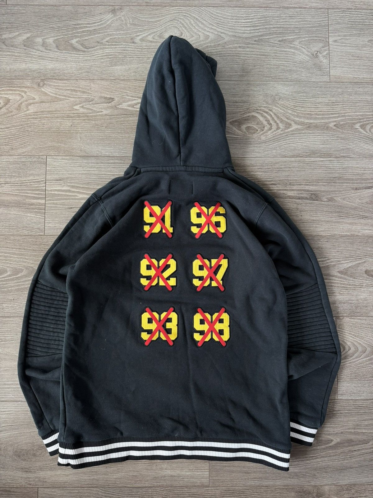Jordan Brand Nike Air Jordan Big Logo Vintage 90s Hoodie Size US L / EU 52-54 / 3 - 16 Thumbnail
