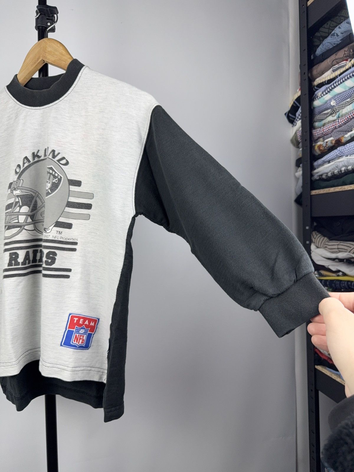 NFL × Vintage 90s Junior Oakland Riders NFL Sweatshirt Boxy 8-9 years Size US XXS / EU 40 - 4 Thumbnail