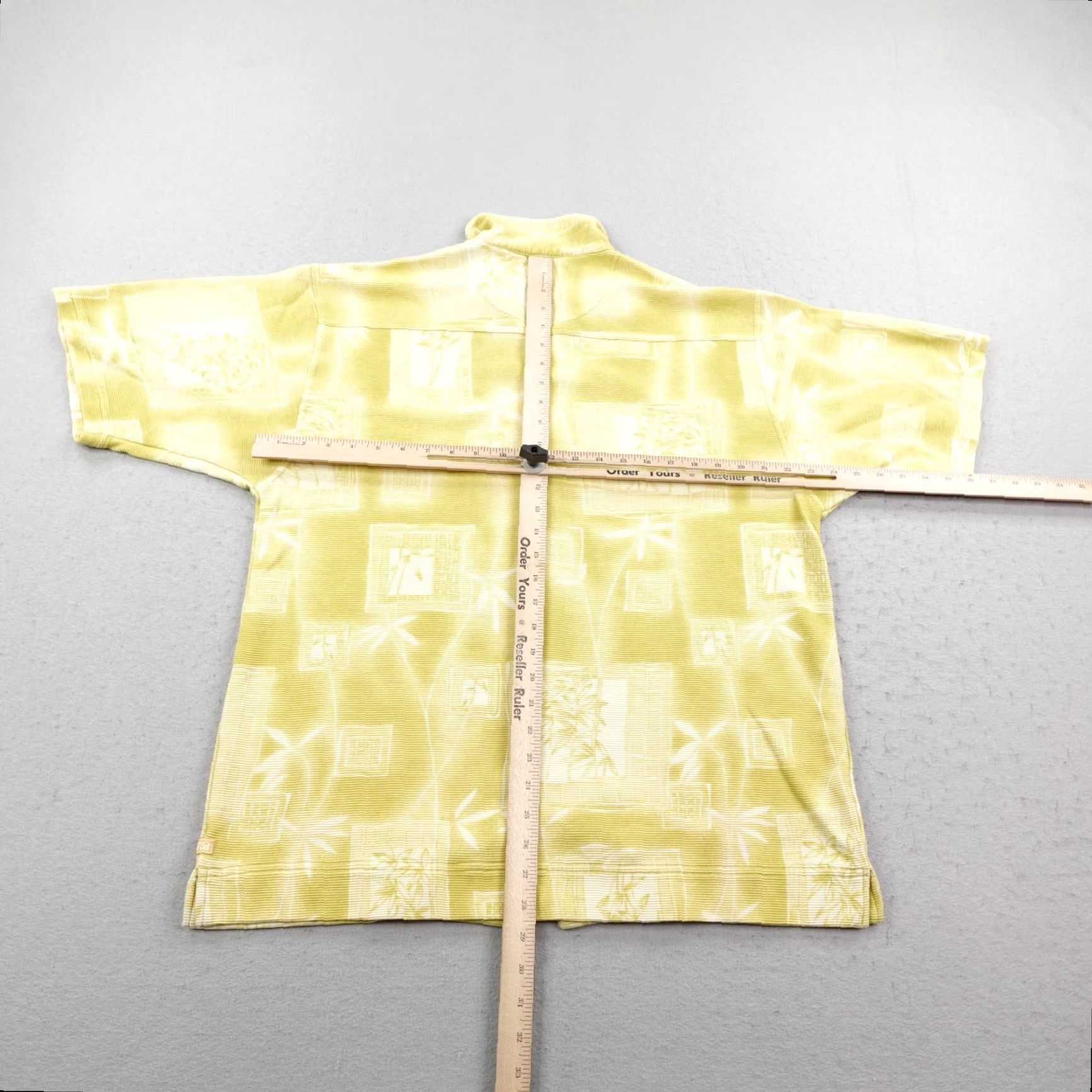 Tommy Bahama VINTAGE Tommy Bahama Shirt Mens Medium Yellow Silk Blend Textured Knit Hawaiian Camp Shirt Beach Casual 90s Mens Size US M / EU 48-50 / 2 - 4 Thumbnail