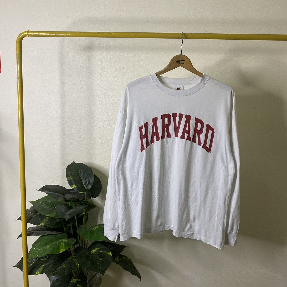 Other American College Collegiate Harvard University x GU LS Tee Size US XL / EU 56 / 4 - 1 Thumbnail