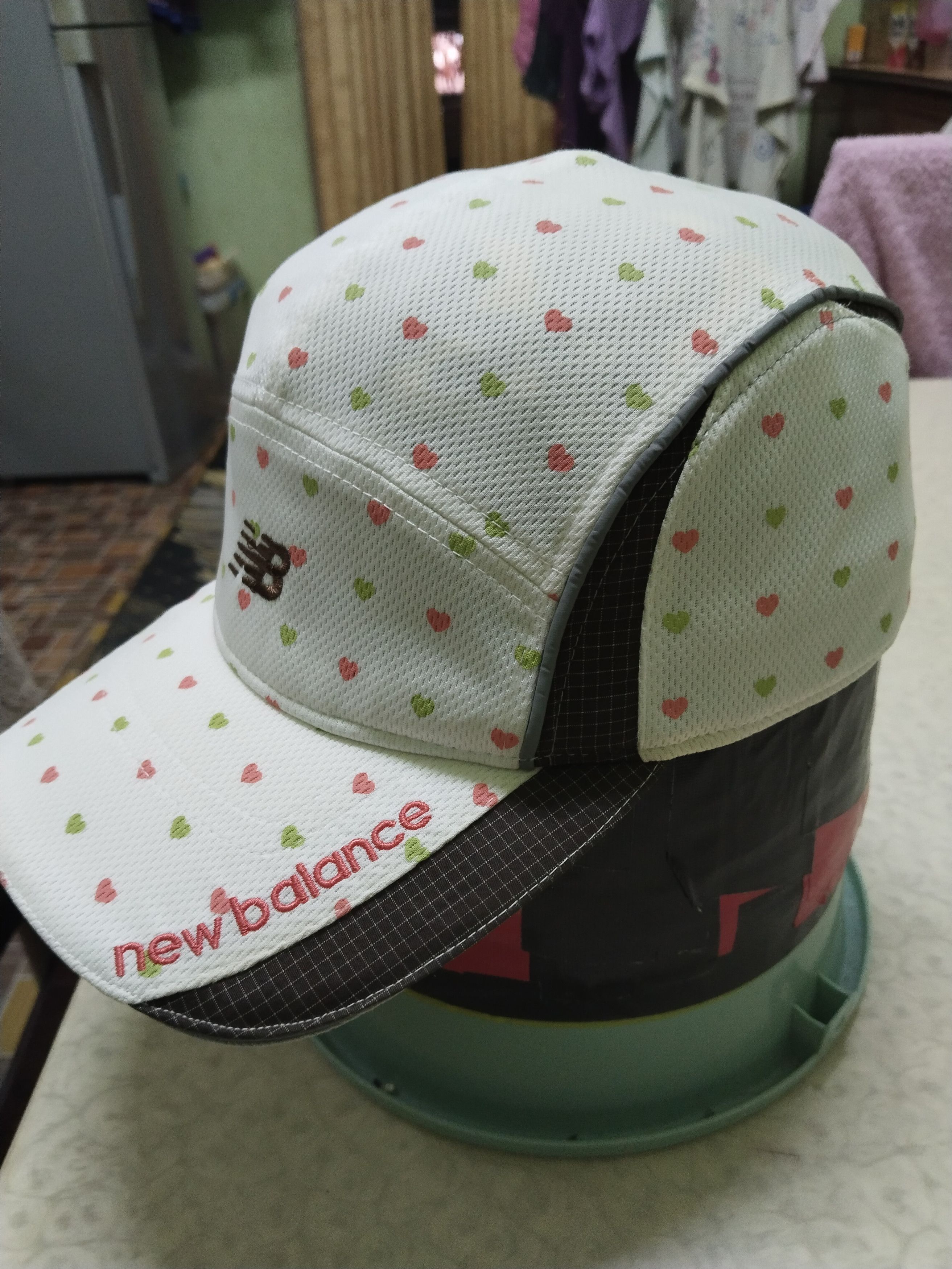 New Balance RARE 5 PANEL NEW BALANCE CAP ADJUSTABLE VELCRO STRAPBACK Size ONE SIZE - 3 Thumbnail