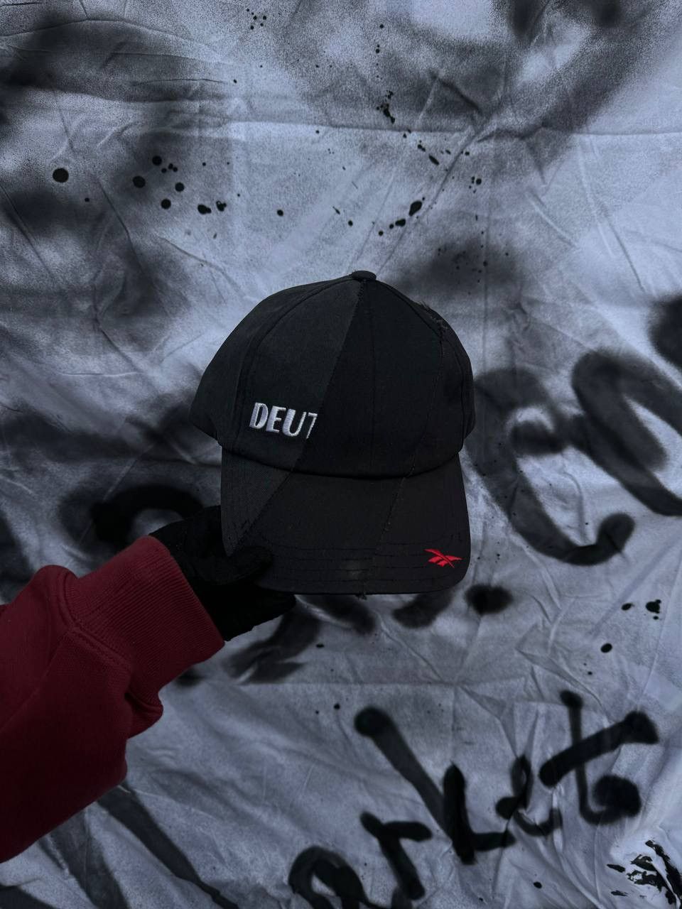 image of Reebok x Vetements "dustland" Cap in Grey, Men's