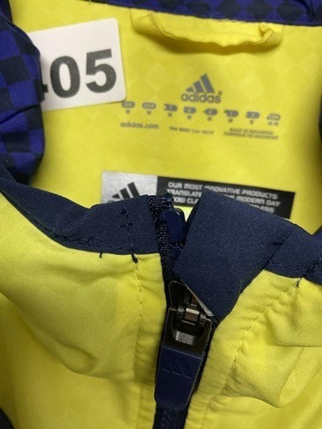 Adidas NWOT Adidas ClaimaProof Hooded Zip Windbreaker Jacket Men M Size US M / EU 48-50 / 2 - 4 Thumbnail