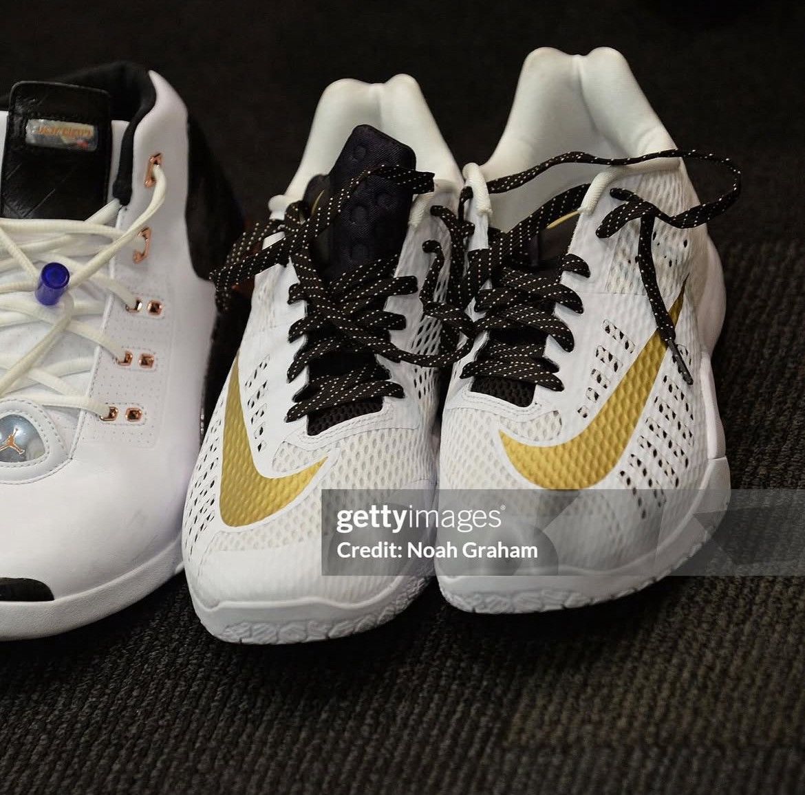 Nike Nike Hyperlive 2016 Finals PE Sample size 16 Promo Size US 15 / EU 48 - 9 Thumbnail