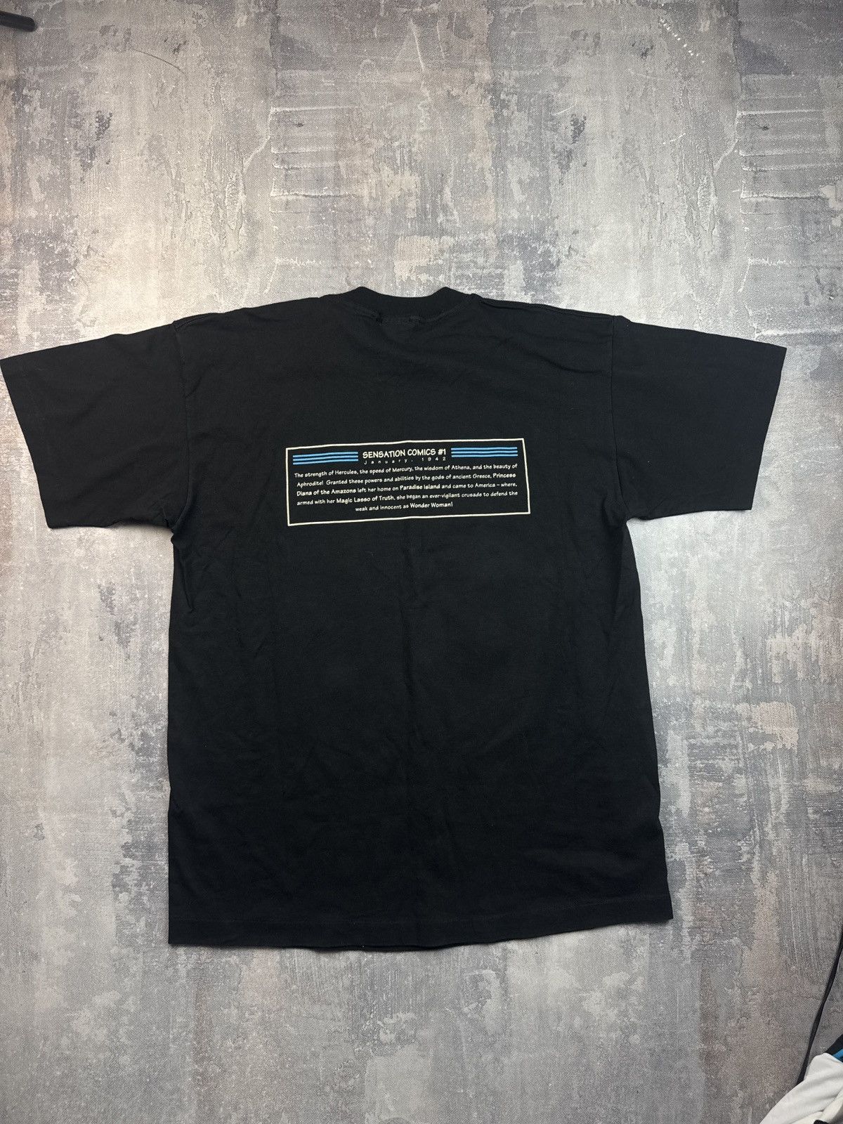 DC Comics Vintage 90s DC Comics "Sensation Comics #1" Promo T-Shirt Size US XL / EU 56 / 4 - 8 Thumbnail