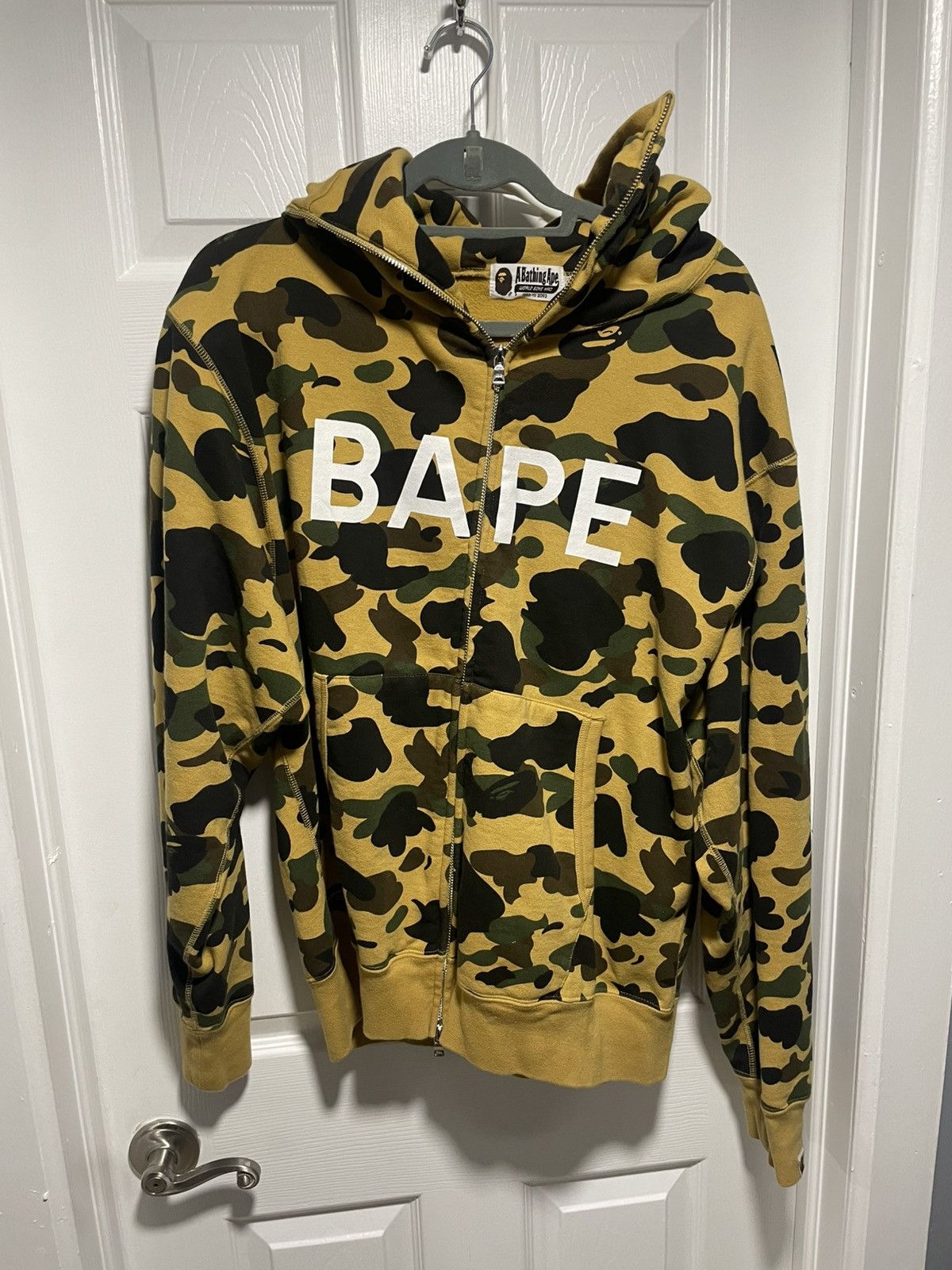 Bape Bape Yellow Camouflage zip up Size US L / EU 52-54 / 3 - 1 Thumbnail