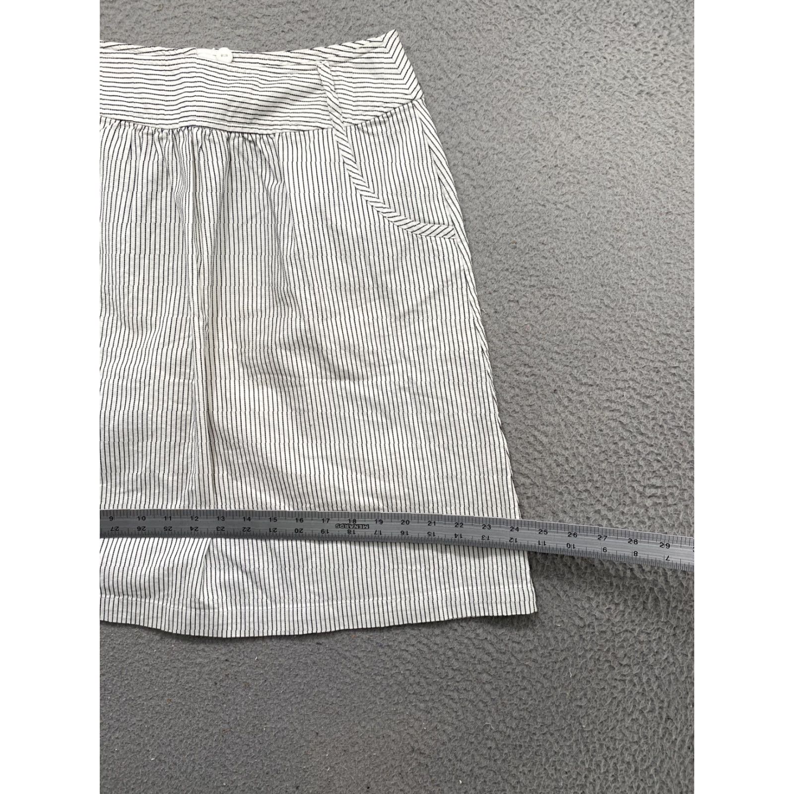 Talbots Talbots Skirt Women’s Knee Length A-Line Pockets Stretch Cotton Striped Size 6 Multicolor Black White Womens Size 28" / US 6 / IT 42 - 6 Thumbnail