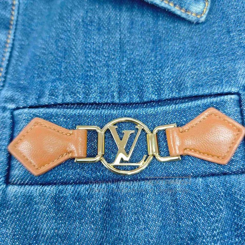 Louis Vuitton Louis Vuitton Washed blue metallic leather label denim jac Size XS / US 0-2 / IT 36-38 - 7 Thumbnail