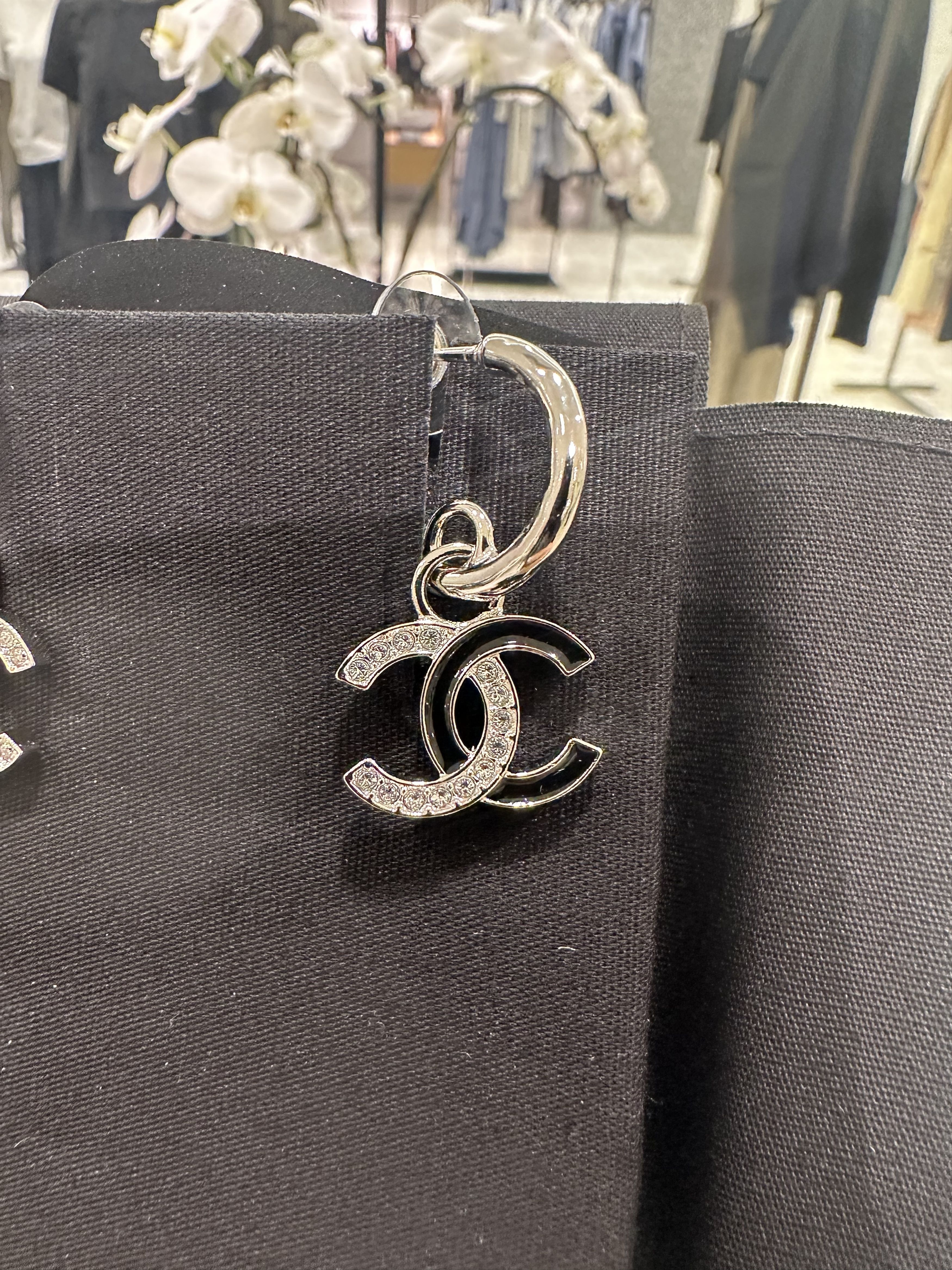 Chanel Chanel Hoop earrinhs Size ONE SIZE - 3 Thumbnail