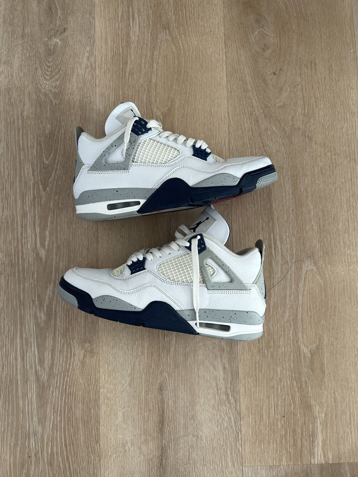 Jordan Brand Air Jordan 4 Retro Midnight Navy Size US 11 / EU 44 - 1 Thumbnail