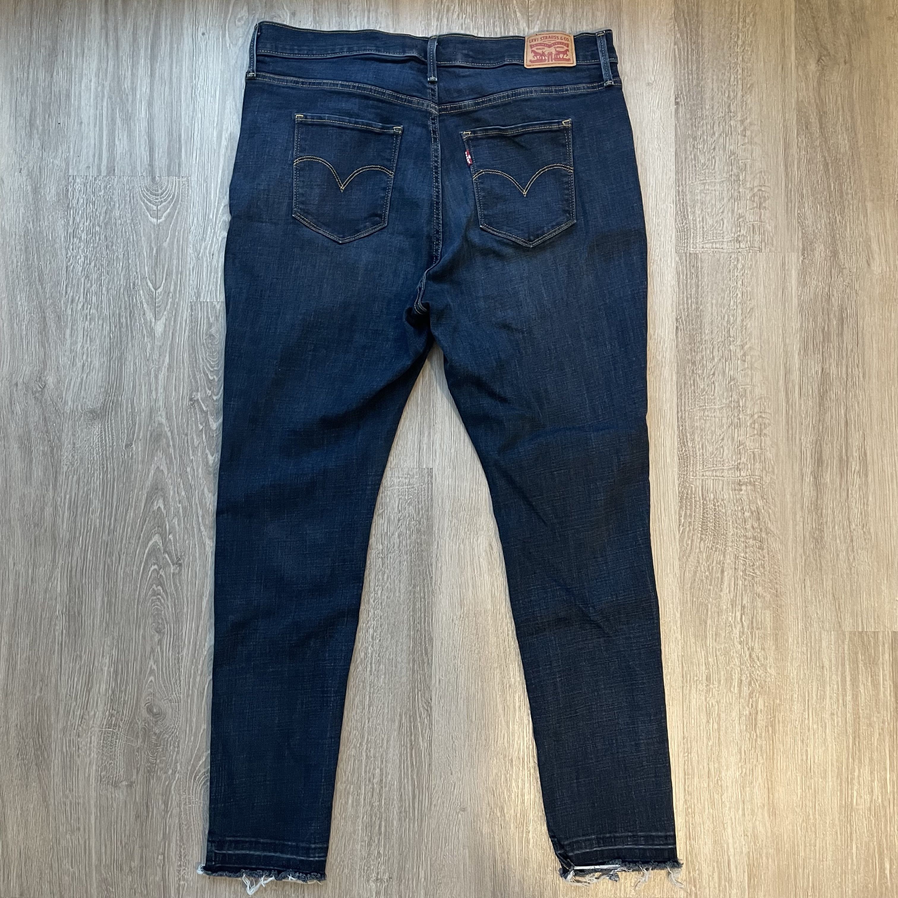 Levi's Levi's 721 High Rise Skinny Jeans Raw Hem Blue 18W Size 40" / US 18 - 9 Thumbnail
