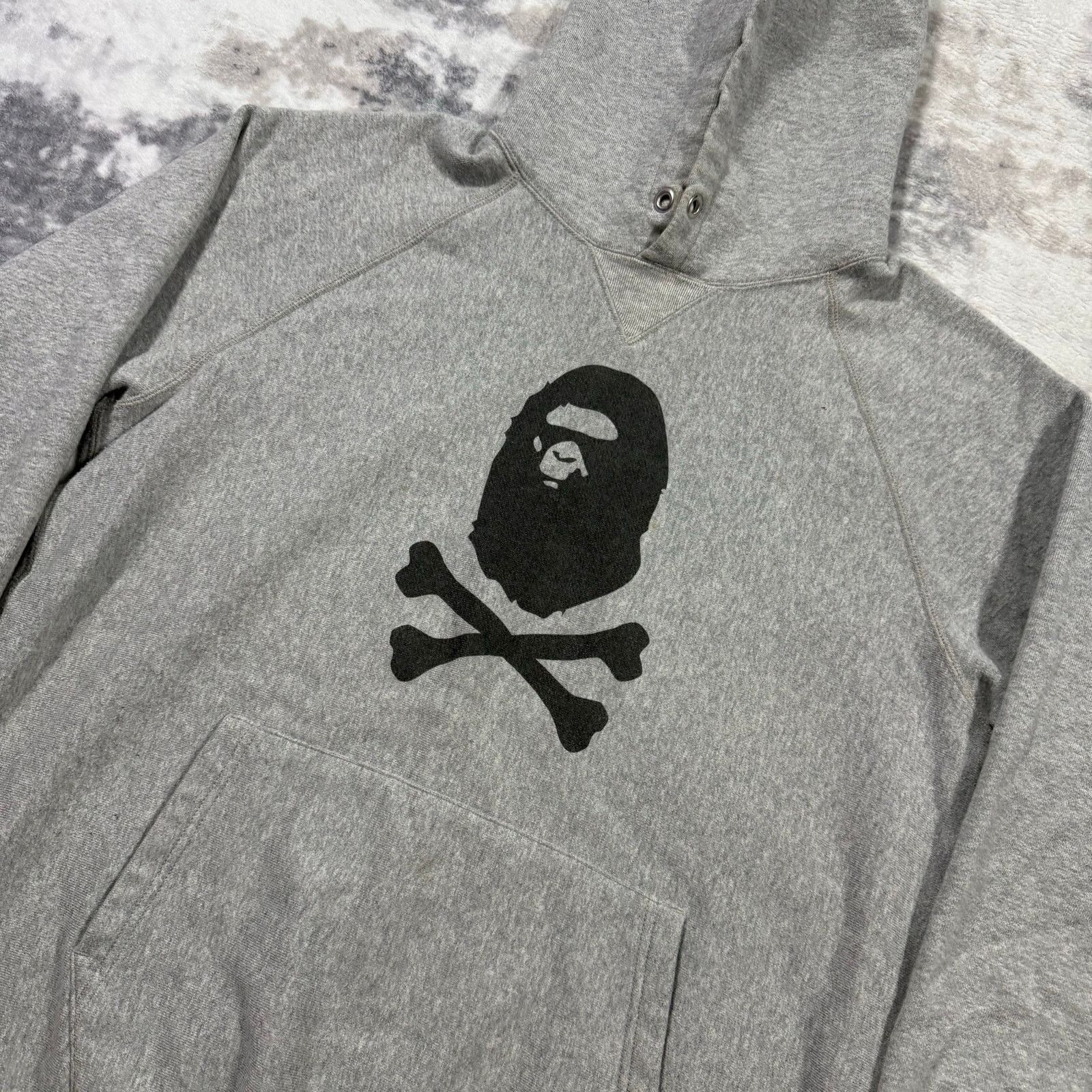 Bape Authentic Bape 2000’s Crossbones Ape Head Hoodie M Size US M / EU 48-50 / 2 - 2 Thumbnail