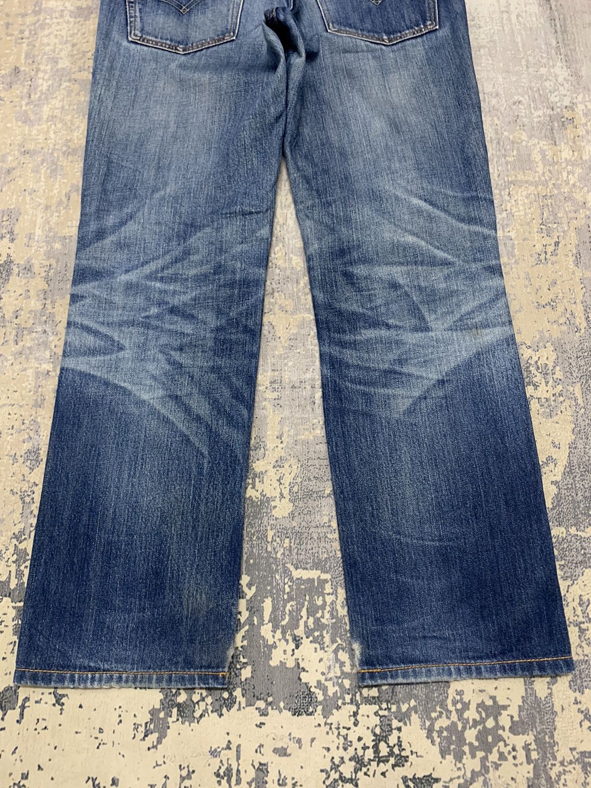 Levi's Vintage Levi's 502 Faded Blue Distressed Jeans 33x28.5 Size US 33 - 12 Thumbnail