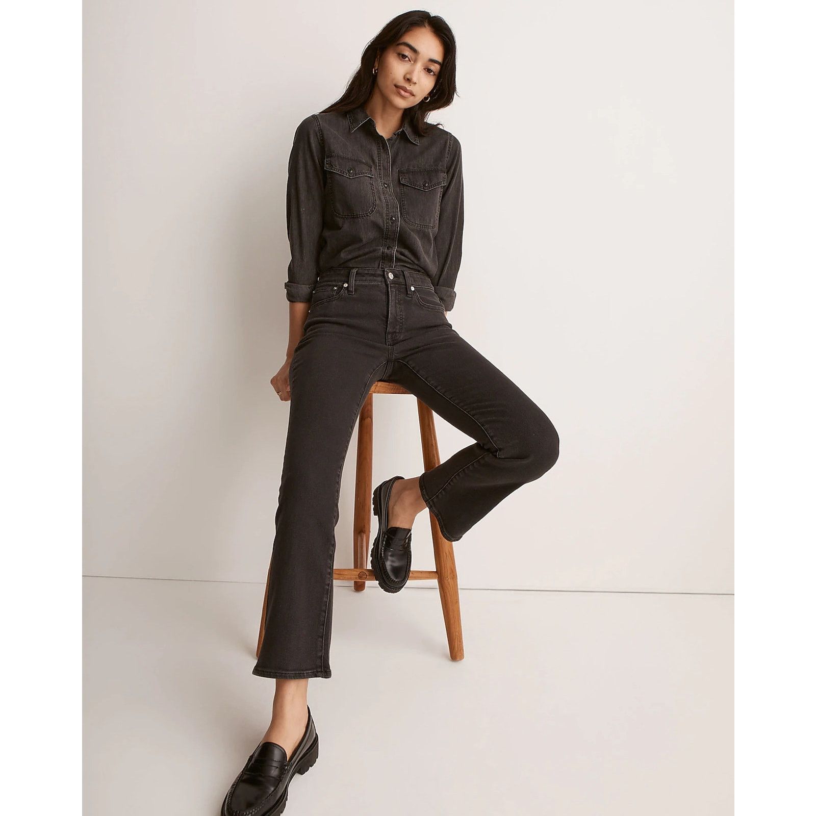 Madewell NWT Madewell Mid Rise Kick Out Jeans Black/Gray Wash Size 24 Size 24" / US 00 / IT 34 - 1 Thumbnail