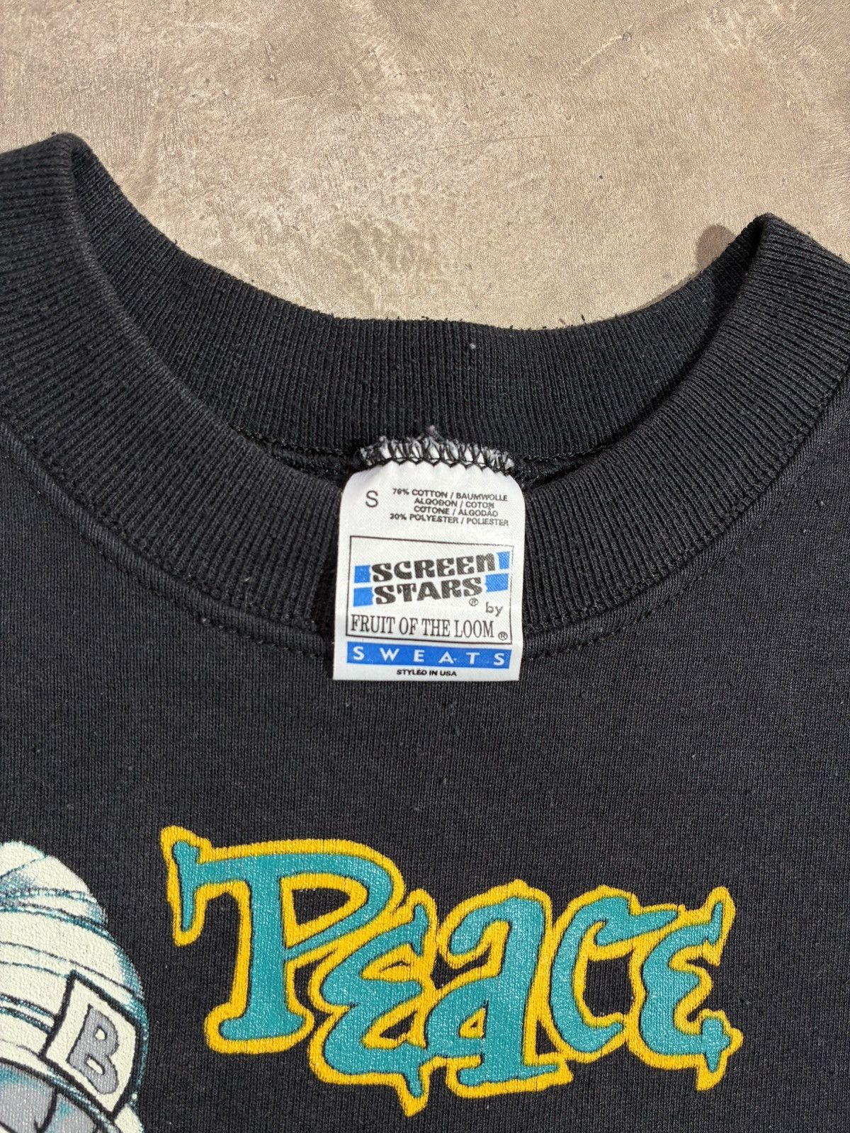 Warner Bros Vintage 1995 Warner Bros Looney Tunes Peace sweatshirt S Size US S / EU 44-46 / 1 - 4 Thumbnail