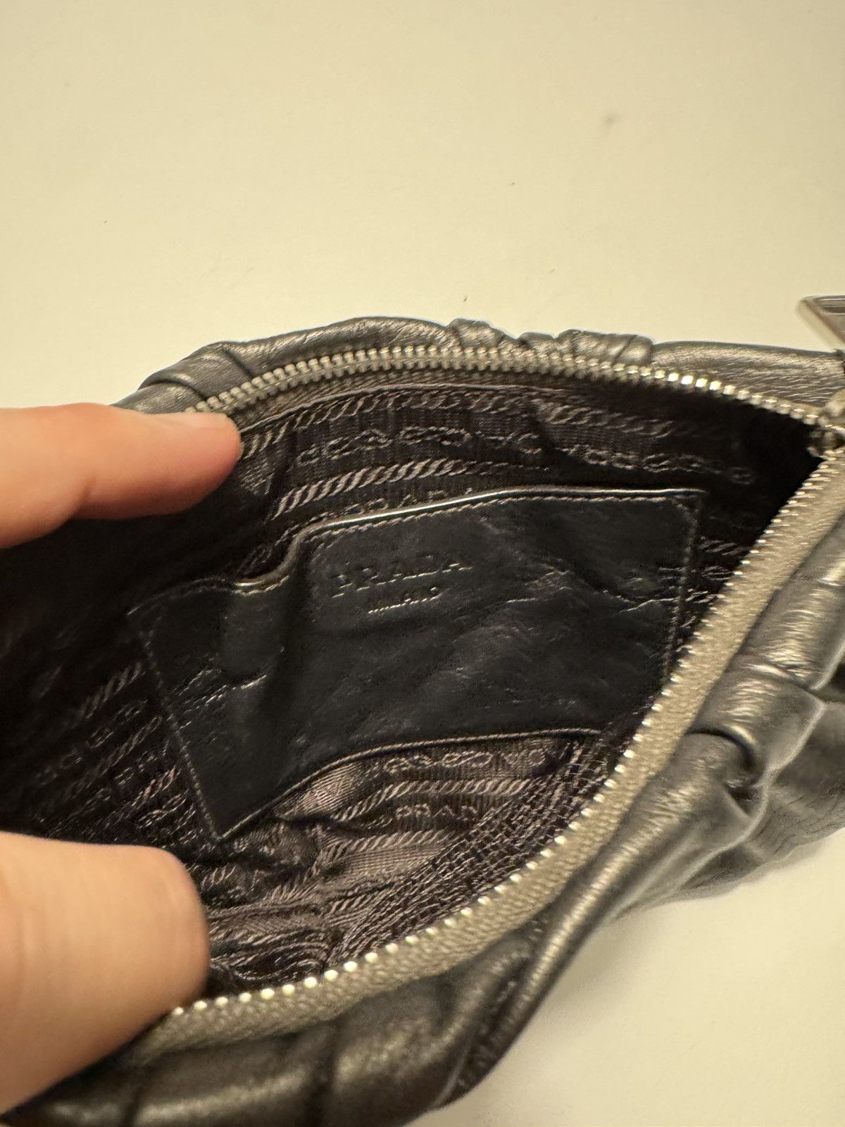 Prada Prada Nappa Gaufre Zip Clutch Black Made in Italy Size ONE SIZE - 6 Thumbnail