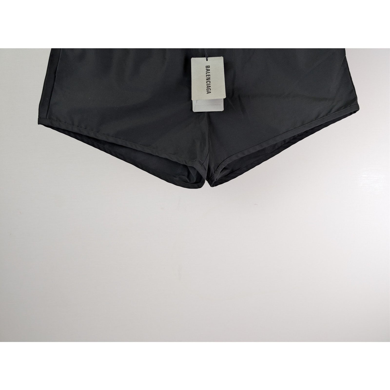 Balenciaga o1rshd1 Q:2 / Technical Faille Running Shorts in Black Size US 32 / EU 48 - 4 Thumbnail
