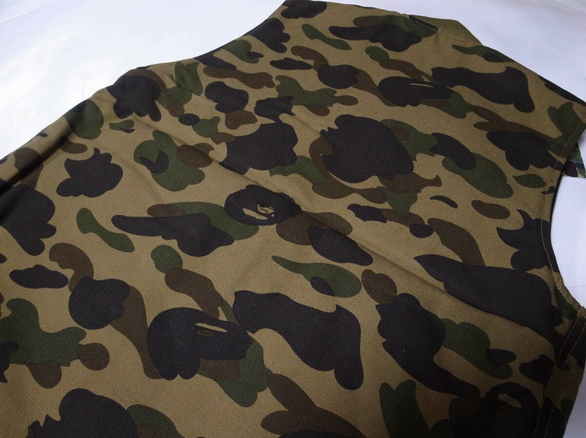 Bape VERY RARE OG 2006 A BATHING APE X CARHARTT GREEN CAMO VEST Size US M / EU 48-50 / 2 - 6 Thumbnail