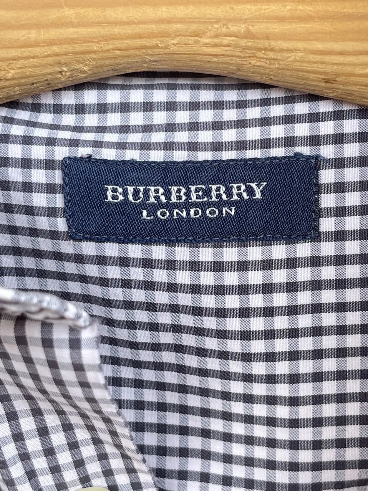 Burberry 🔥 Burberry plaid checkred shirt size xl Size US XL / EU 56 / 4 - 10 Thumbnail