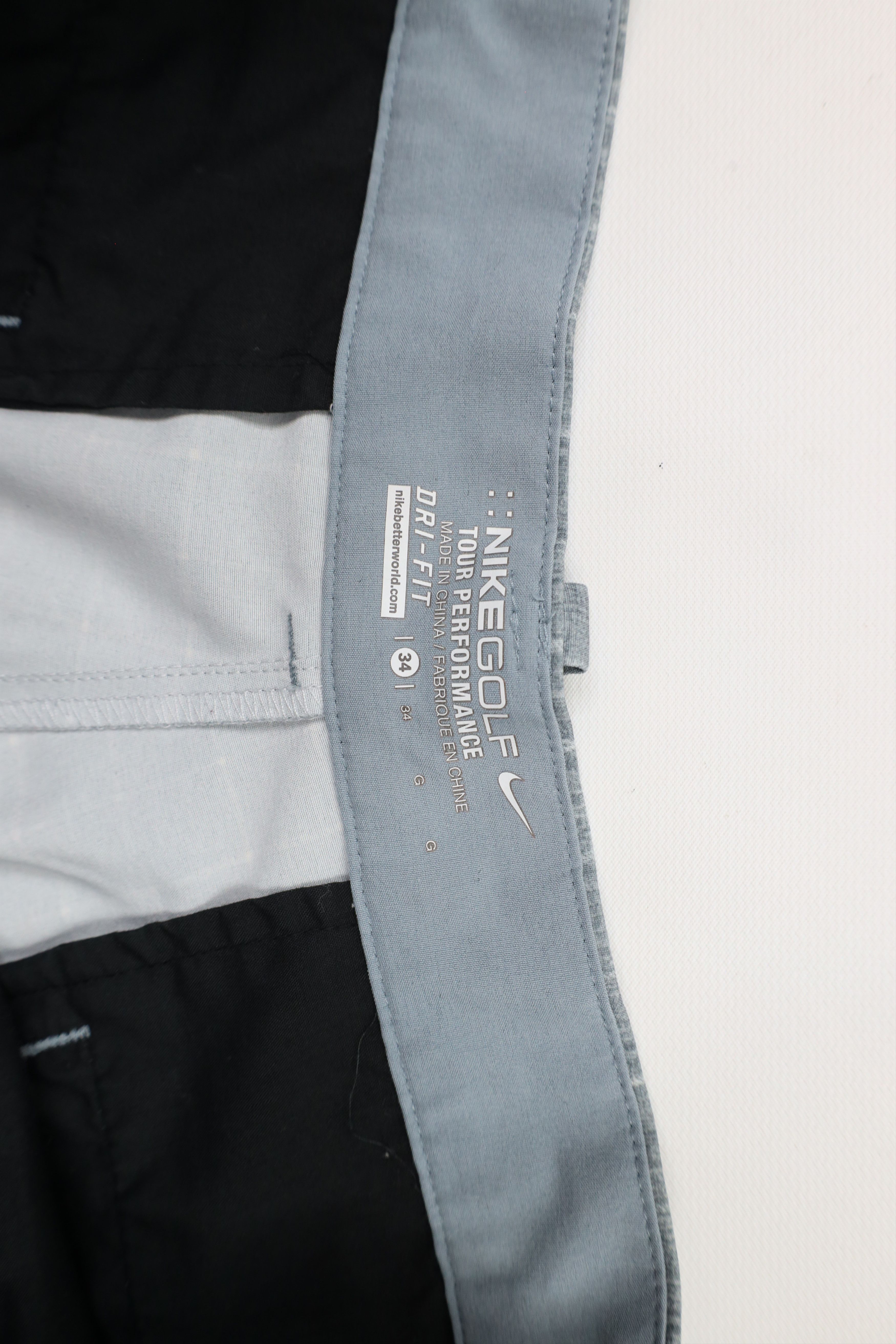 Nike × Vintage Nike Golf Performance Tech Golfing Chino Shorts Gray Plaid Size US 34 / EU 50 - 7 Thumbnail