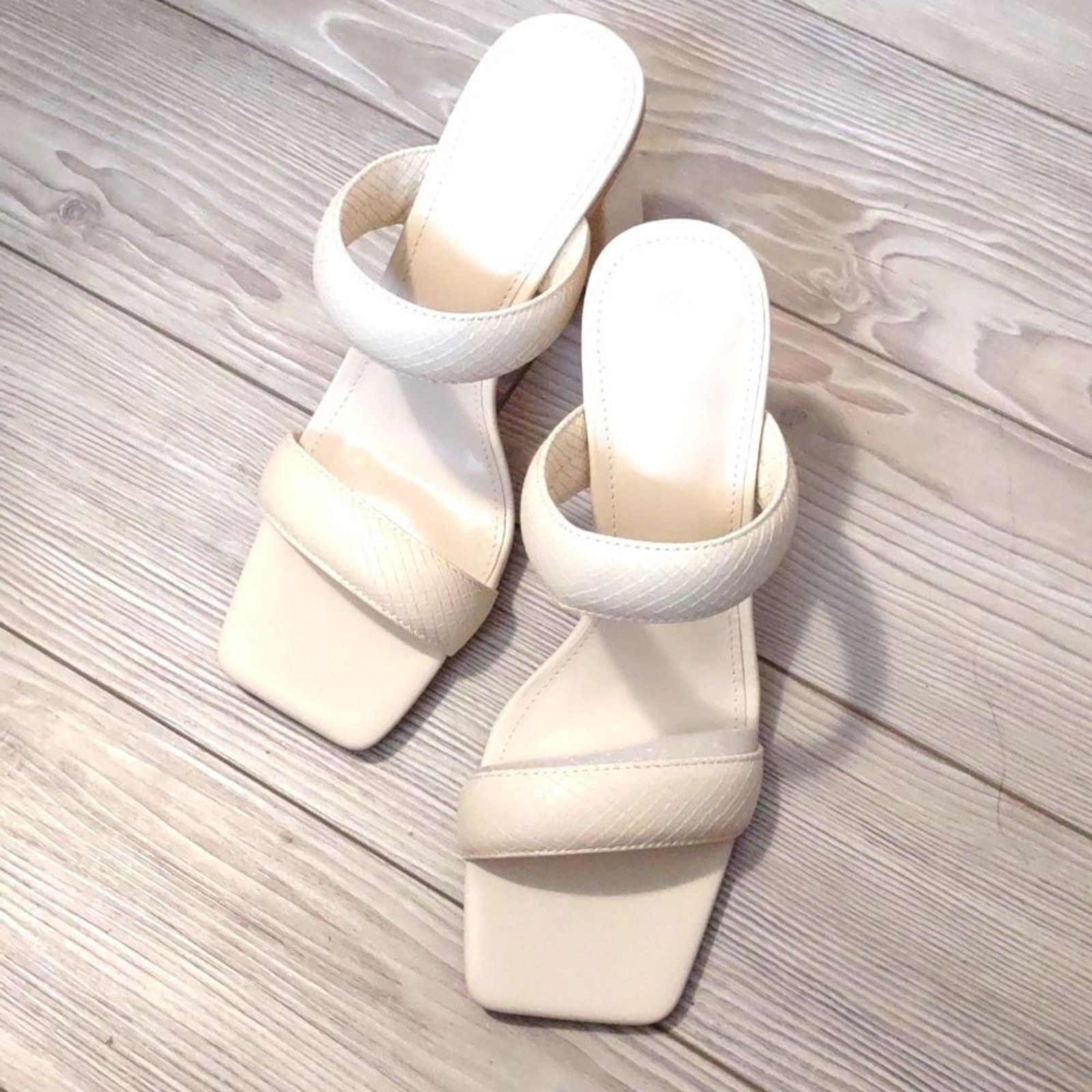 Other (6-3100) Juliet Holy Womens Chunky Heels Sandals Sz 11 Size US 11 / IT 41 - 3 Thumbnail