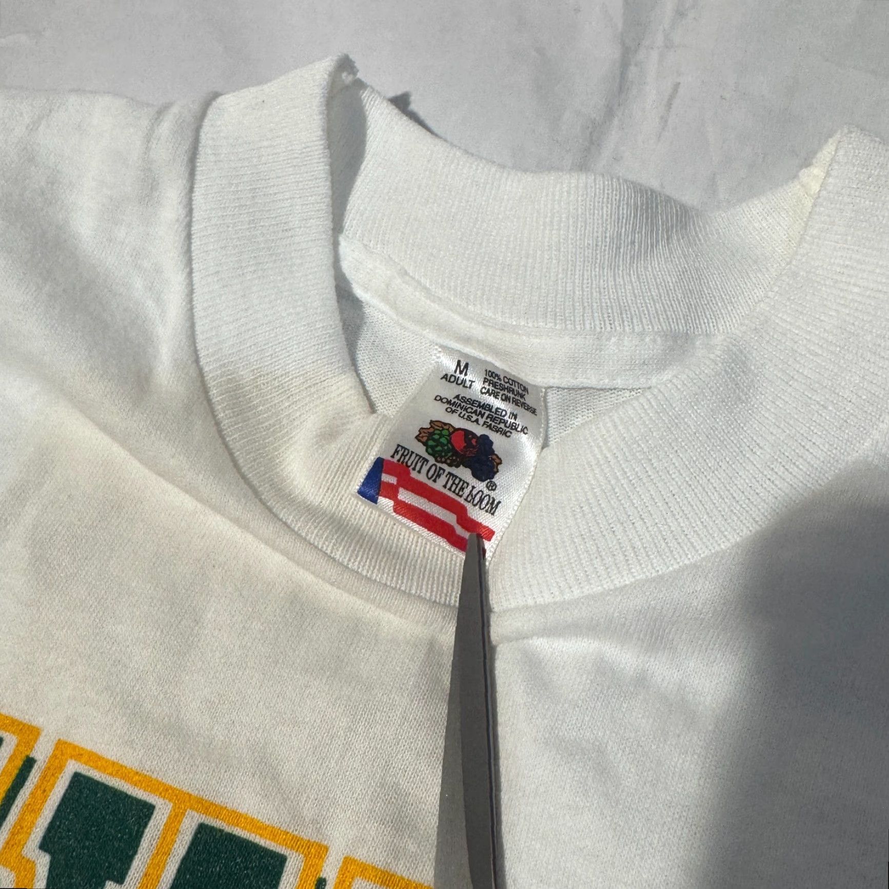 Fruit Of The Loom VINTAGE Baylor University Softball Is Back Tshirt M White Logo 90s Fruit of the Loom T-Shirt Mens Womens Unisex Adults Short Sleeve Crew Neck Size US M / EU 48-50 / 2 - 4 Thumbnail