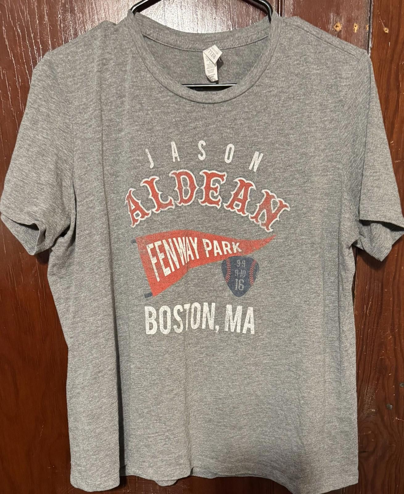 Gildan Jason Aldean Fenway Park Concert t-shirt Gray Women's size L Size US L / EU 52-54 / 3 - 1 Thumbnail