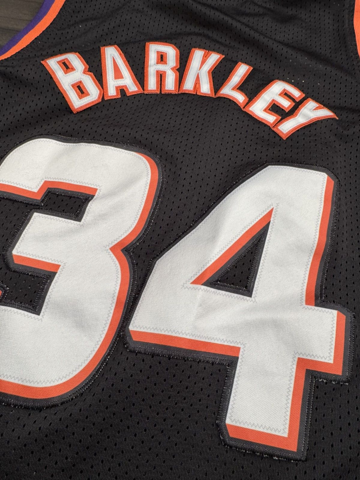 Adidas Hardwood Classics Phoenix Suns Charles Barkley 32 NBA Jersey Size US XS / EU 42 / 0 - 6 Thumbnail