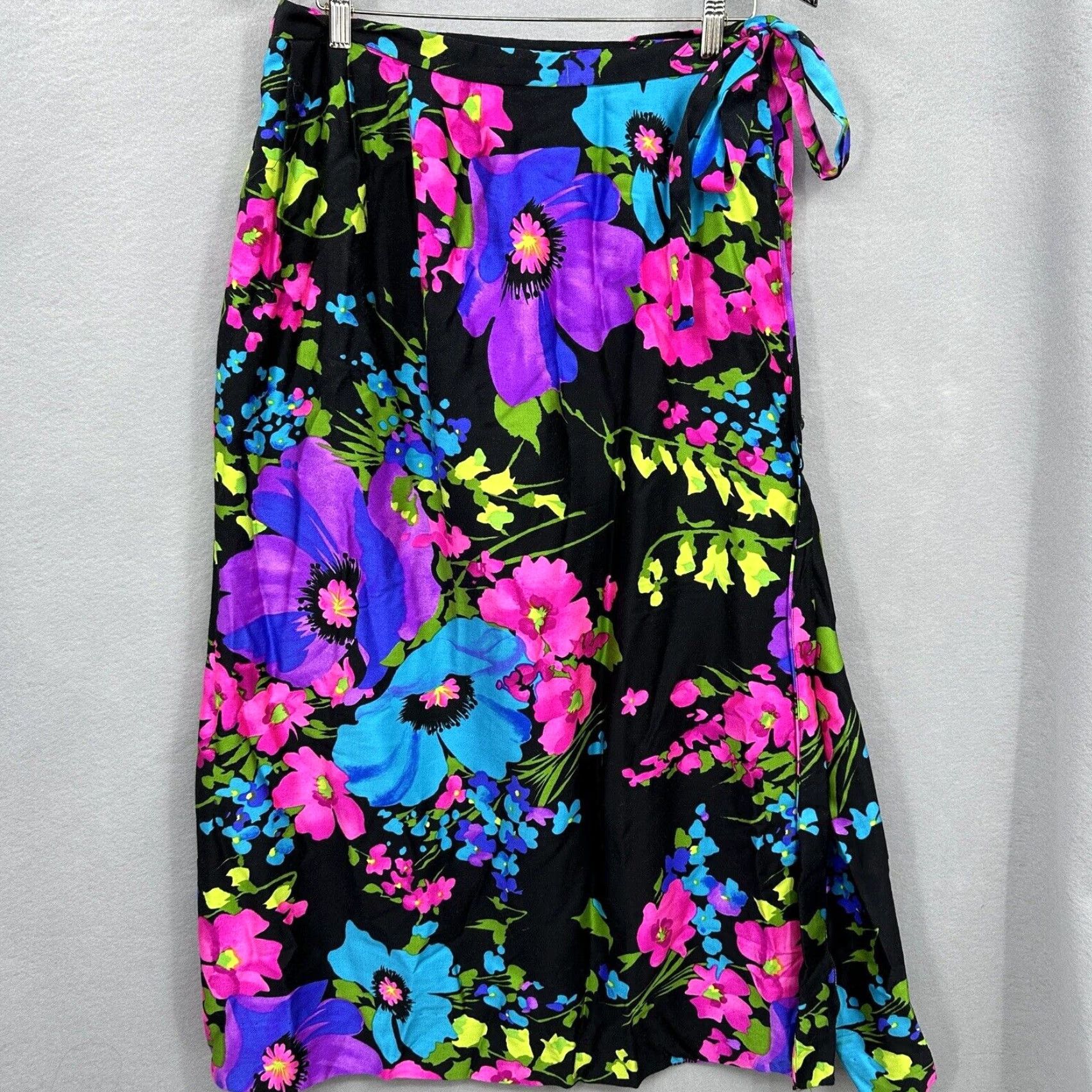 Vintage VINTAGE Leslie Fay Skirt Women Long Maxi 60s 70s Floral Black Button Wrap L Womens Size 36" / US 14 / IT 50 - 2 Thumbnail