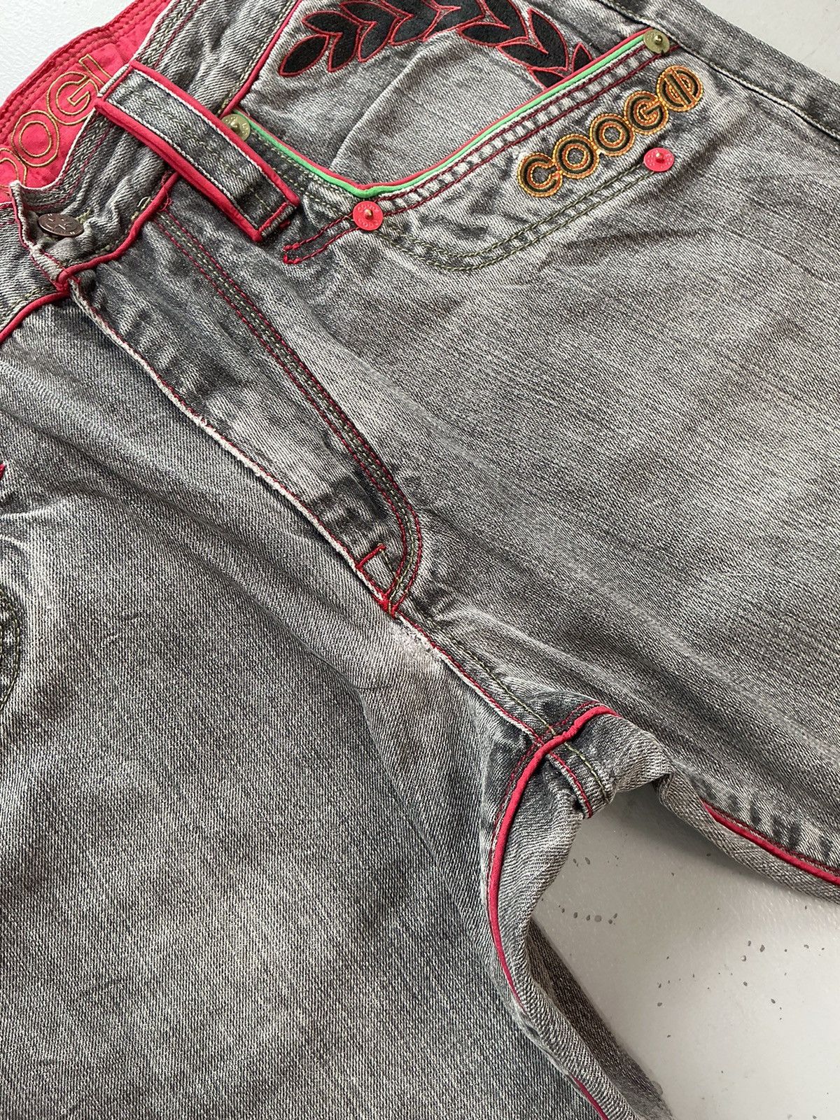 Coogi × Vintage Vintage faded Coogi crazy patterns embroidered denim pant Size US 34 / EU 50 - 5 Thumbnail