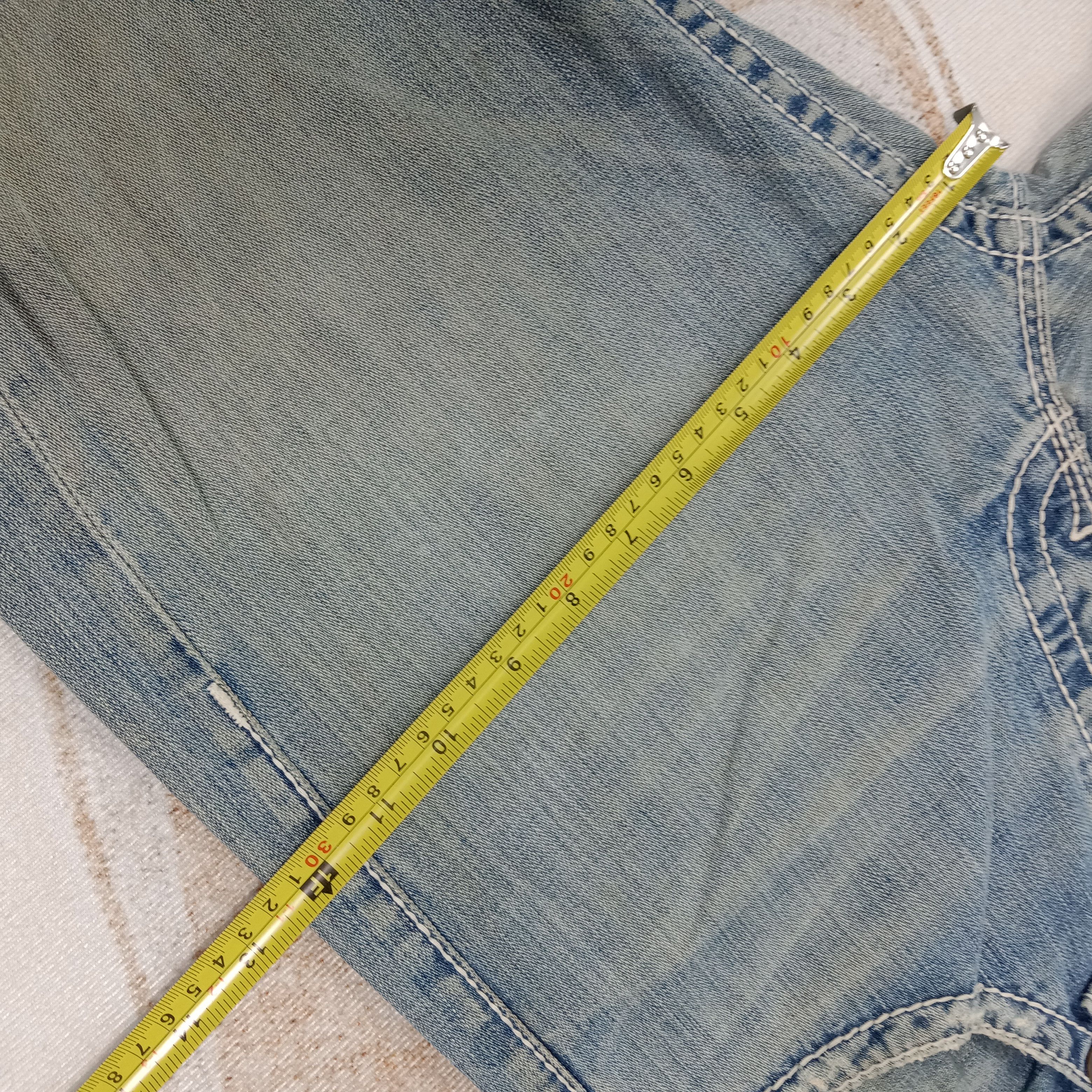 True Religion True Religion American Distressed Denim Jeans C272N13 Size US 33 - 12 Thumbnail