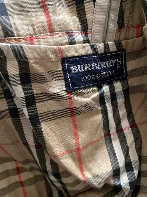 Burberry Authentic Men Burberry Trench Coat Size in description Size US L / EU 52-54 / 3 - 9 Thumbnail